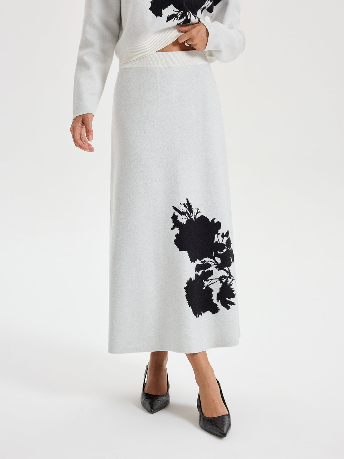 Ink-Wash Painting Pattern Knit Maxi Skirt Elegant Full-Length Soft Fabric