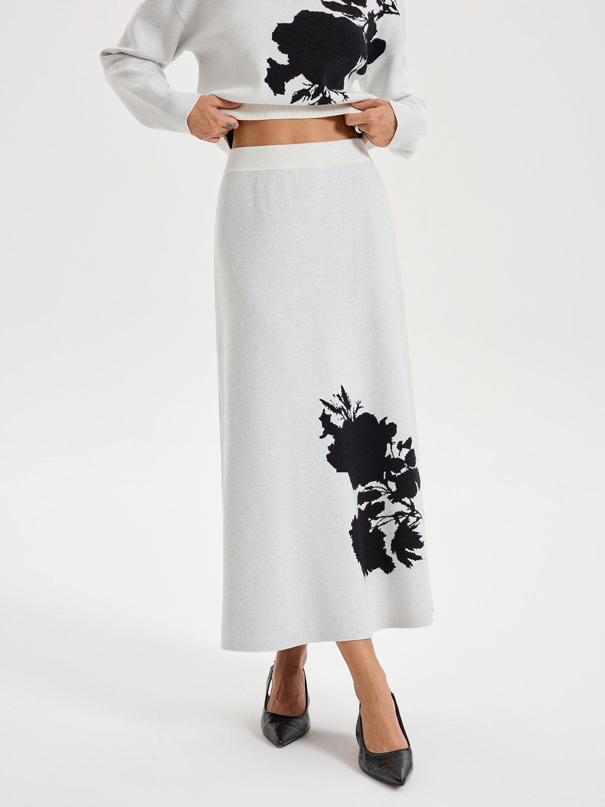 Ink-Wash Painting Pattern Knit Maxi Skirt Elegant Full-Length Soft Fabric