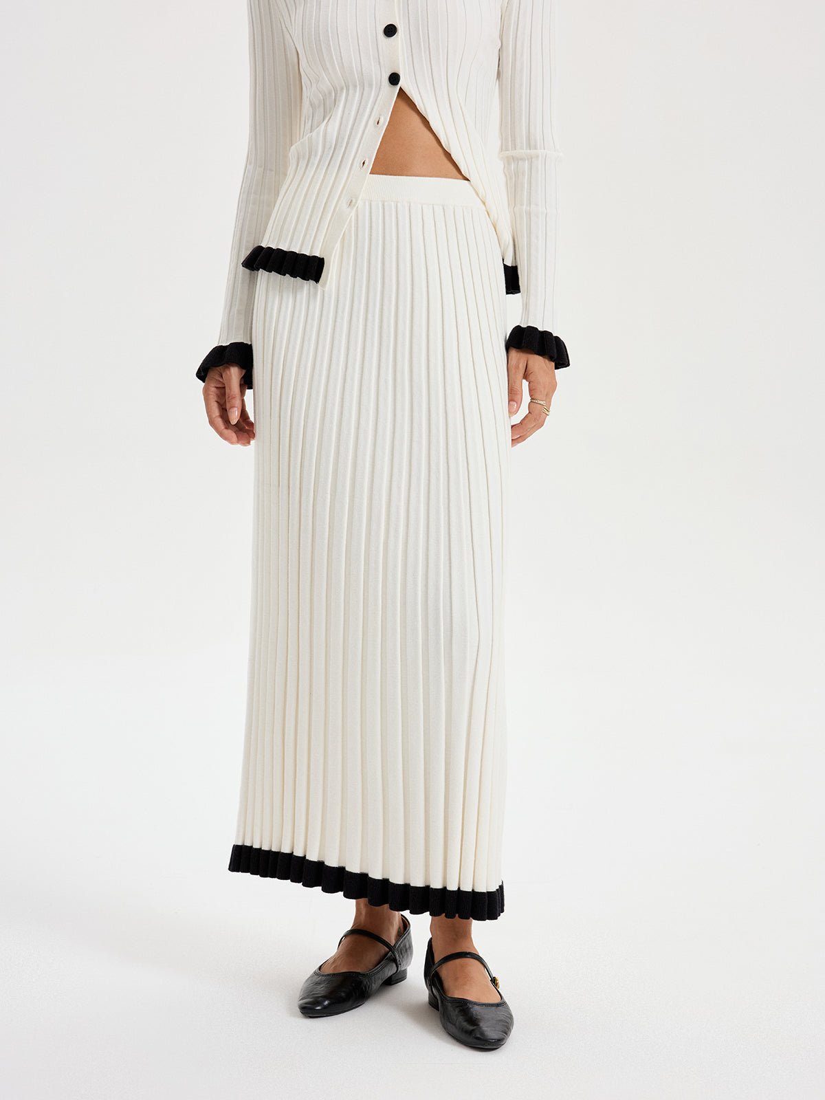 Rib-knit Skirt with Contrasting Ruffles, High Waist Flowy Design