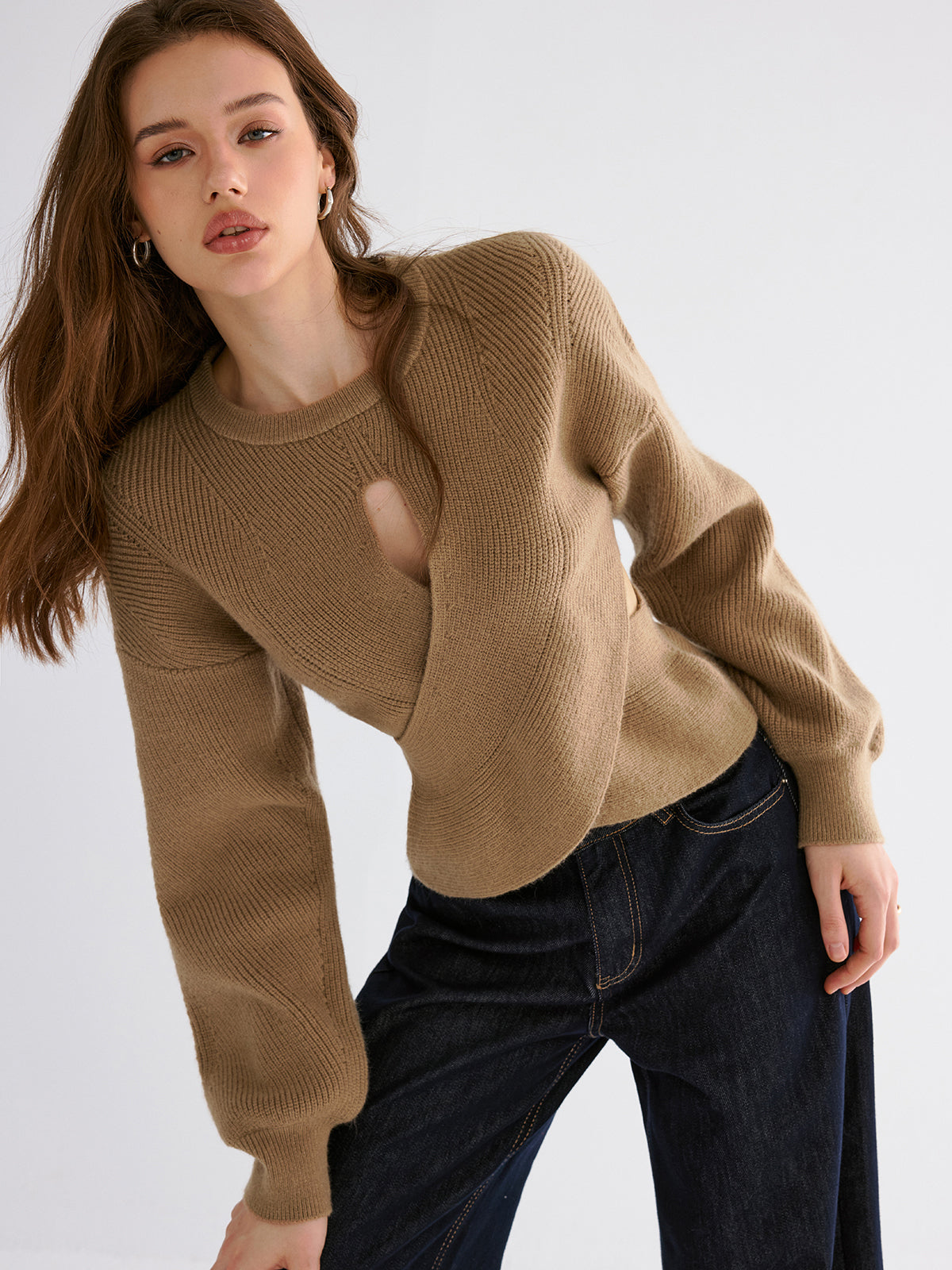 Cut-out Asymmetrical-Hem Sweater for Trendy Casual Wear