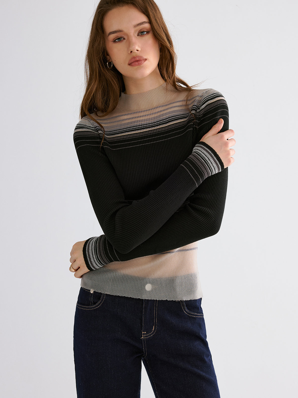 Gradient Mesh Knit Top with Long Sleeves and Breathable Fabric