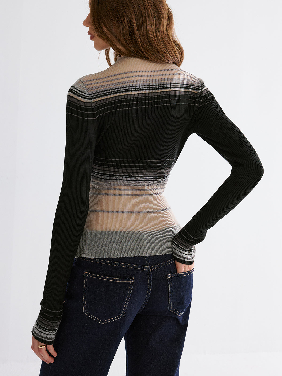 Gradient Mesh Knit Top with Long Sleeves and Breathable Fabric