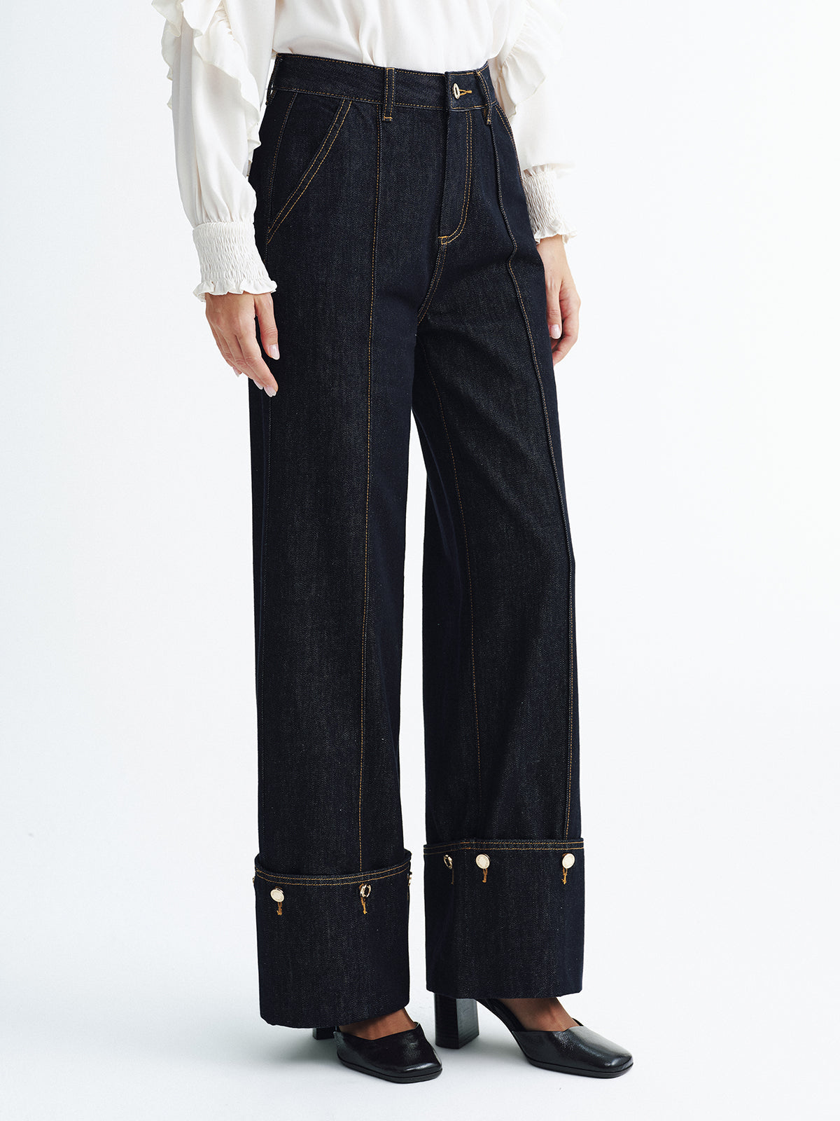 Mid-Waist Denim Cuffed Jeans with Stretch for Women