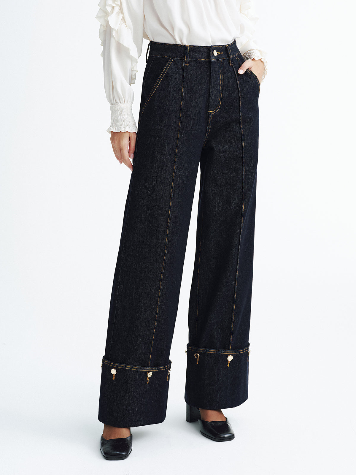 Mid-Waist Denim Cuffed Jeans with Stretch for Women