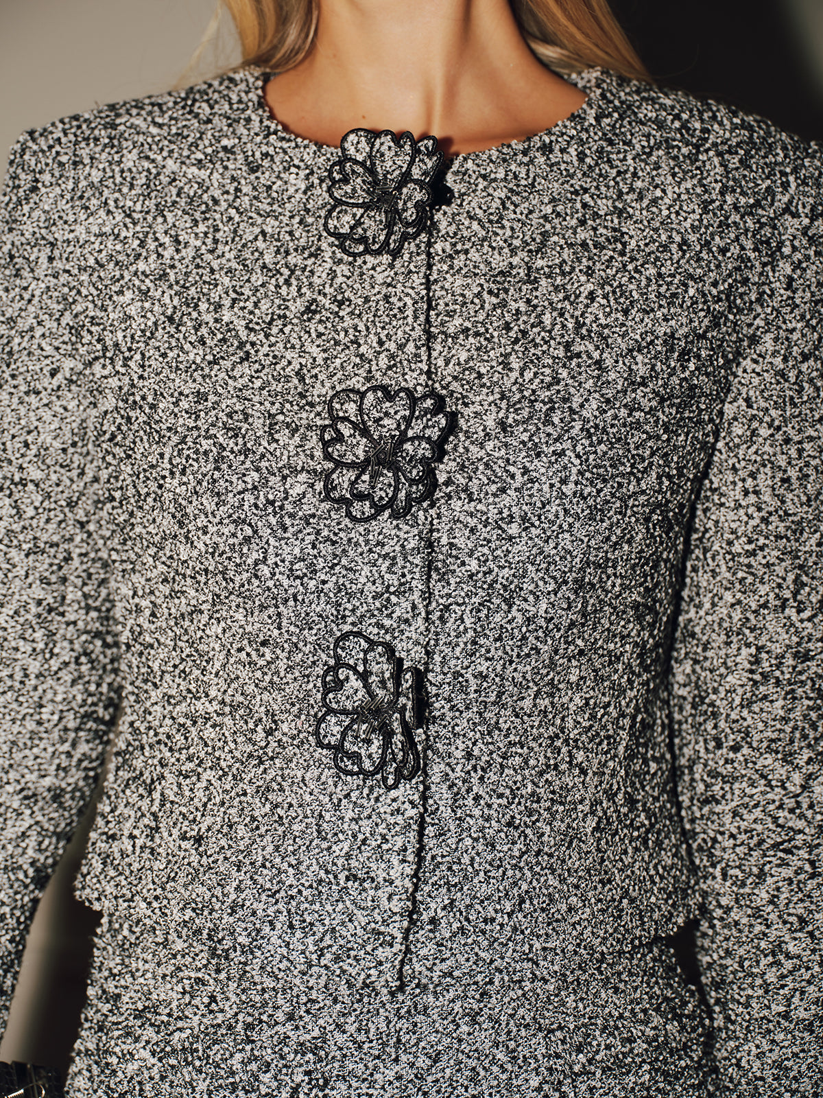 3D Floral Detail Tweed Blazer for Women: Elegant Spring Outerwear