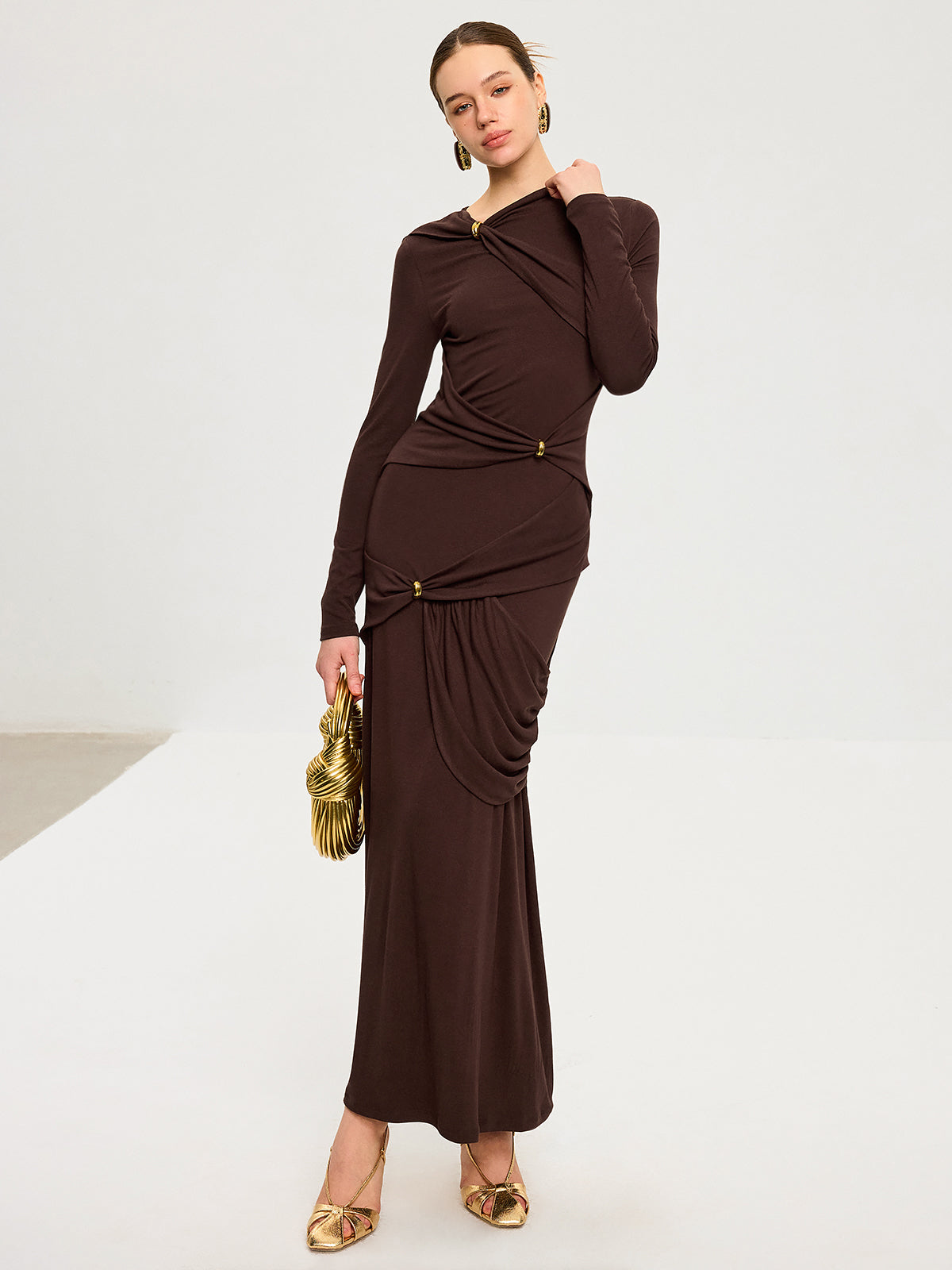 Metal Detail Long Sleeve Draped Maxi Dress for Elegant Evening Wear