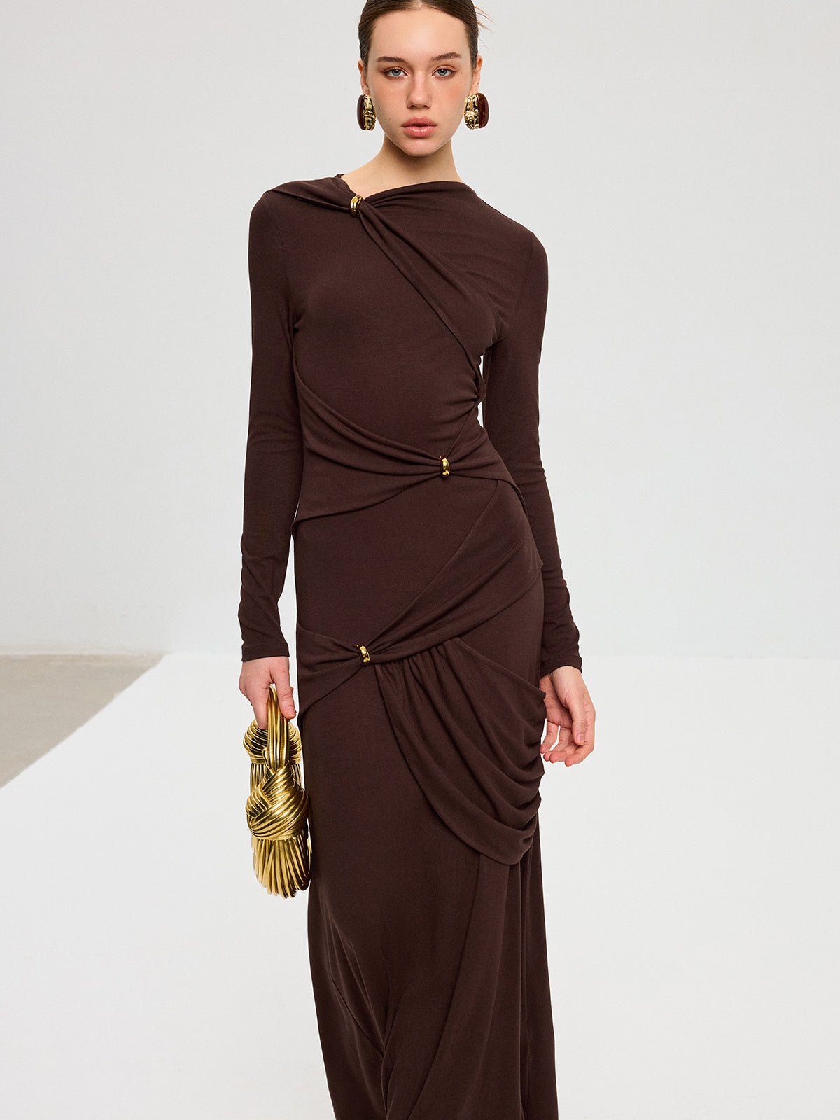 Metal Detail Long Sleeve Draped Maxi Dress for Elegant Evening Wear