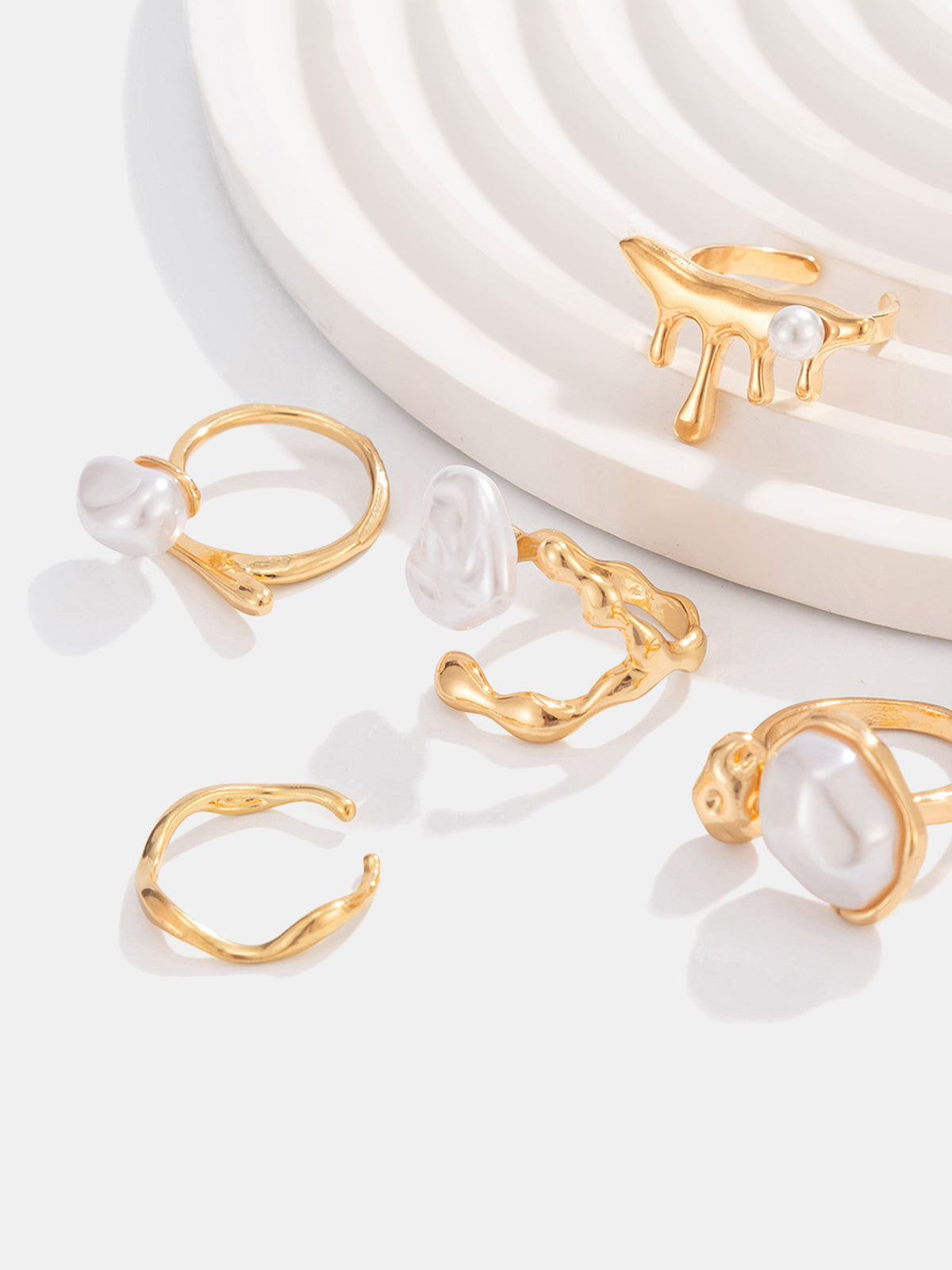 5pcs Golden Irregular Pearl Ring Set Unique Fashion Accessory Jewelry