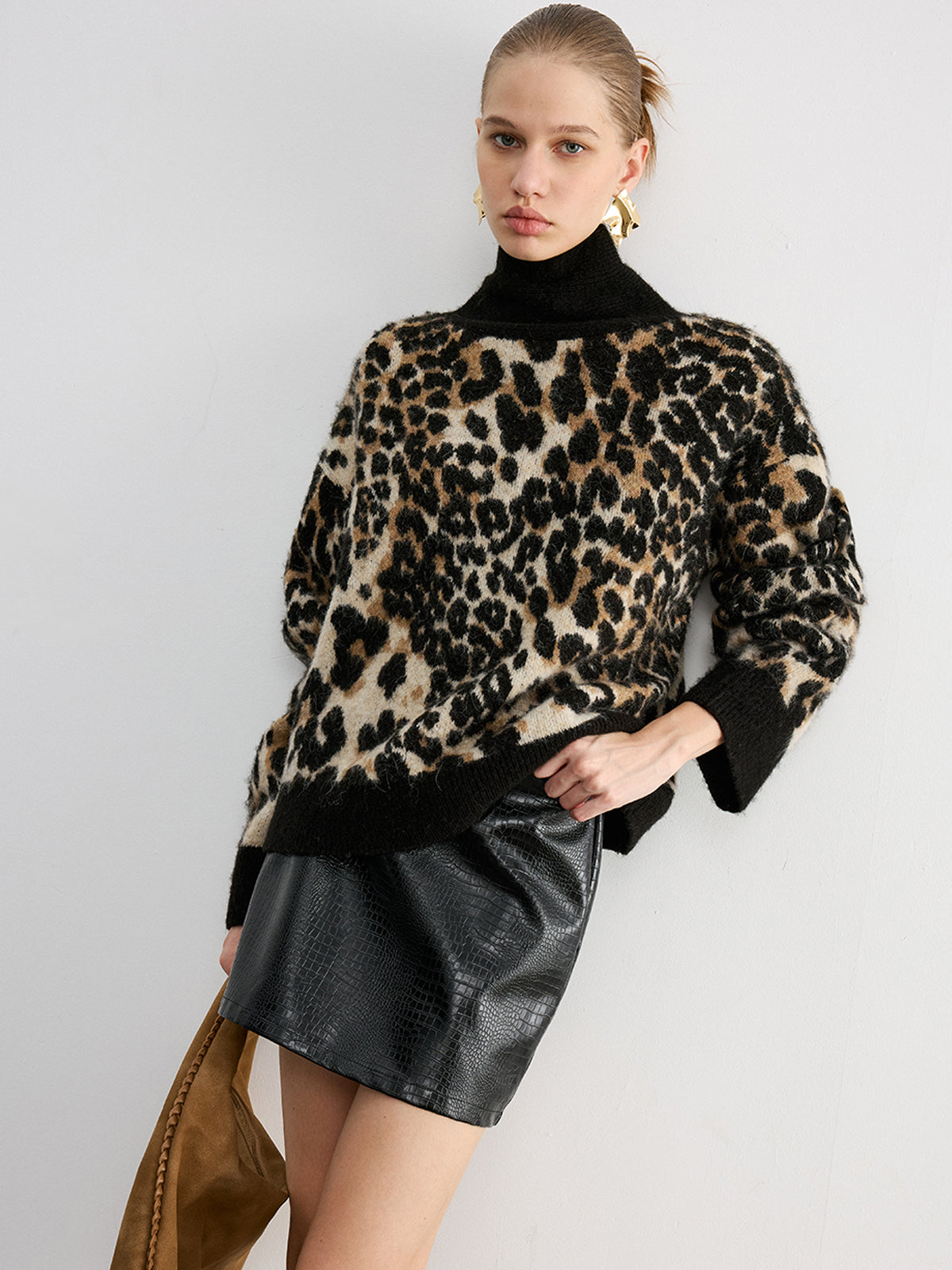 Wool Blend Leopard Turtleneck Knit Top - Trendy Winter Fashion Essential