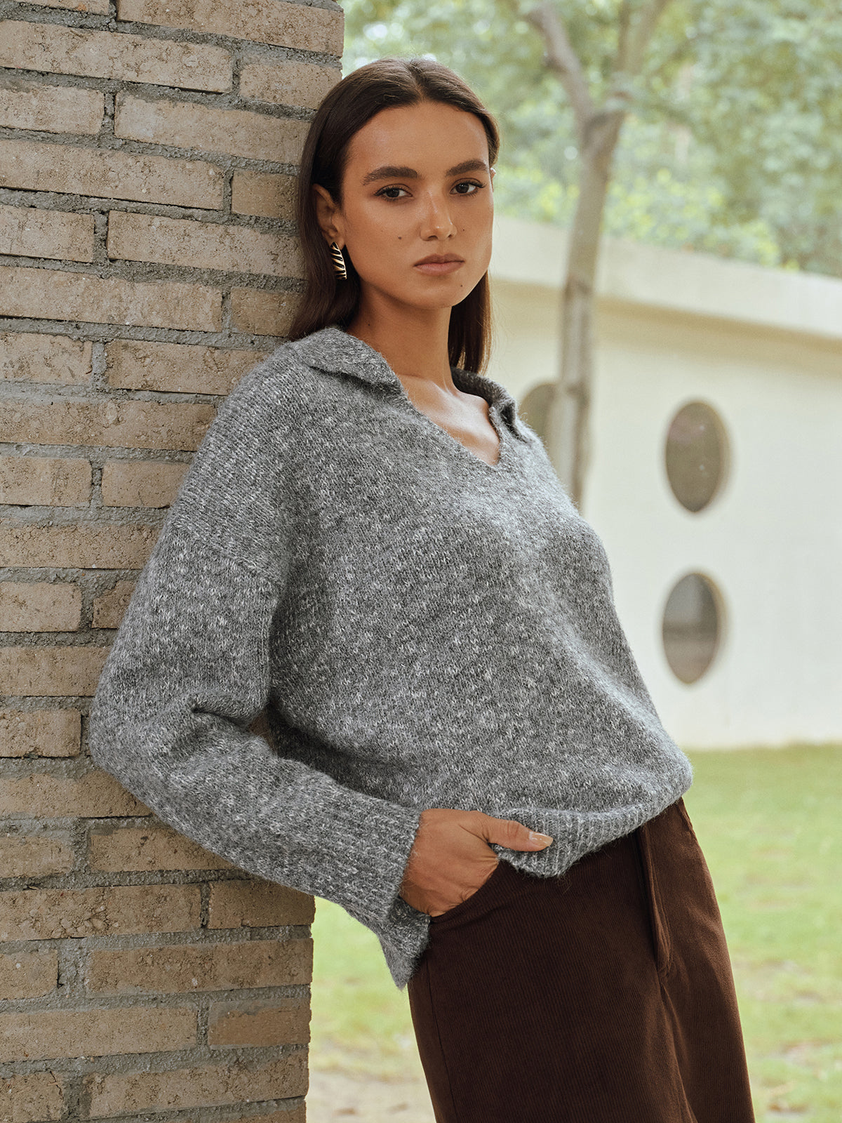 Wool Blend Collared V-Neck Sweater for Casual Wear
