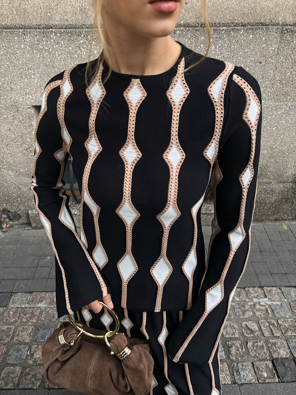 Geometric Pattern Knitted Top for Women with Long Sleeves