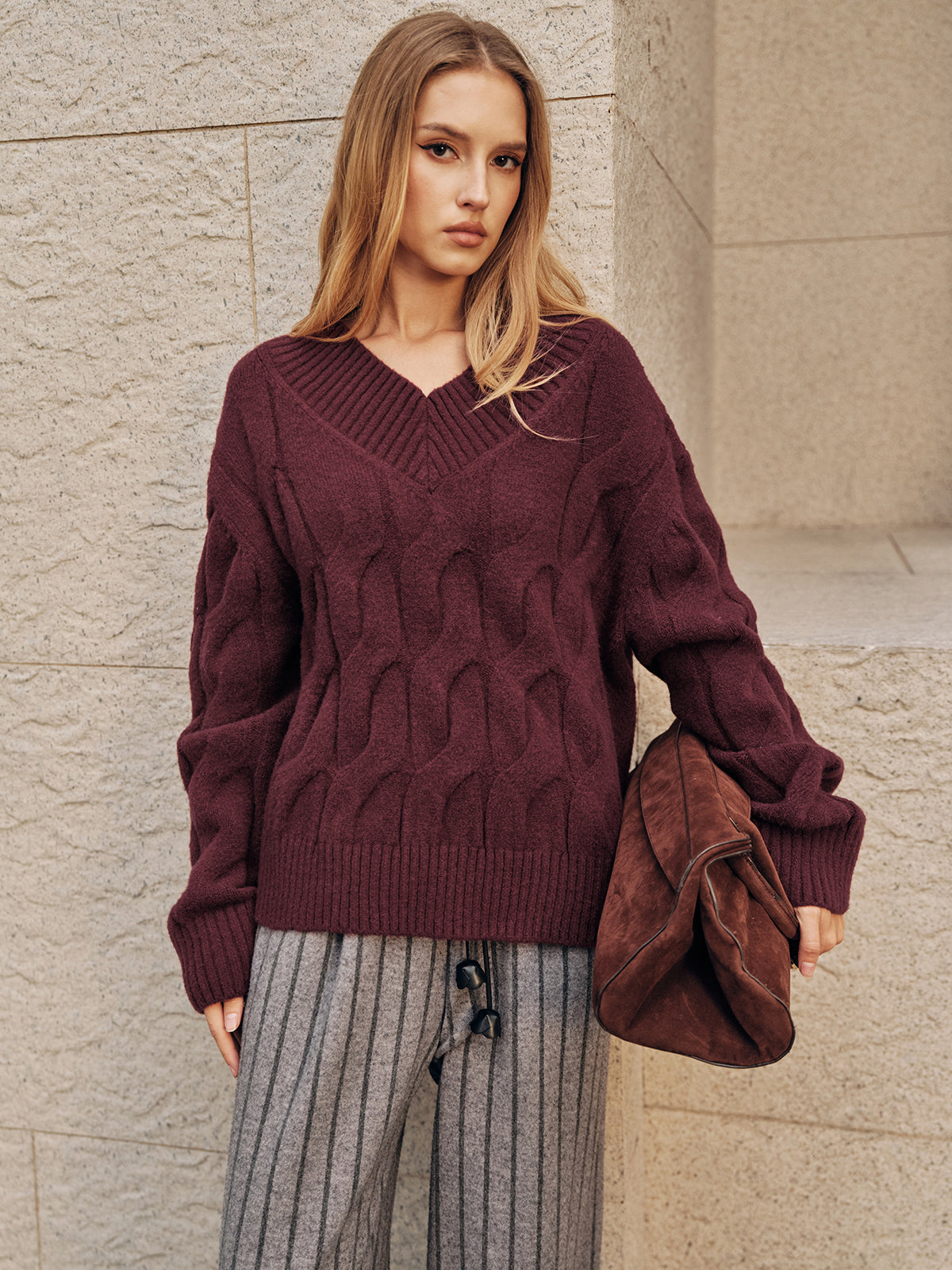 Wool-Blend Cable Knit Sweater for Comfortable Winter Wear