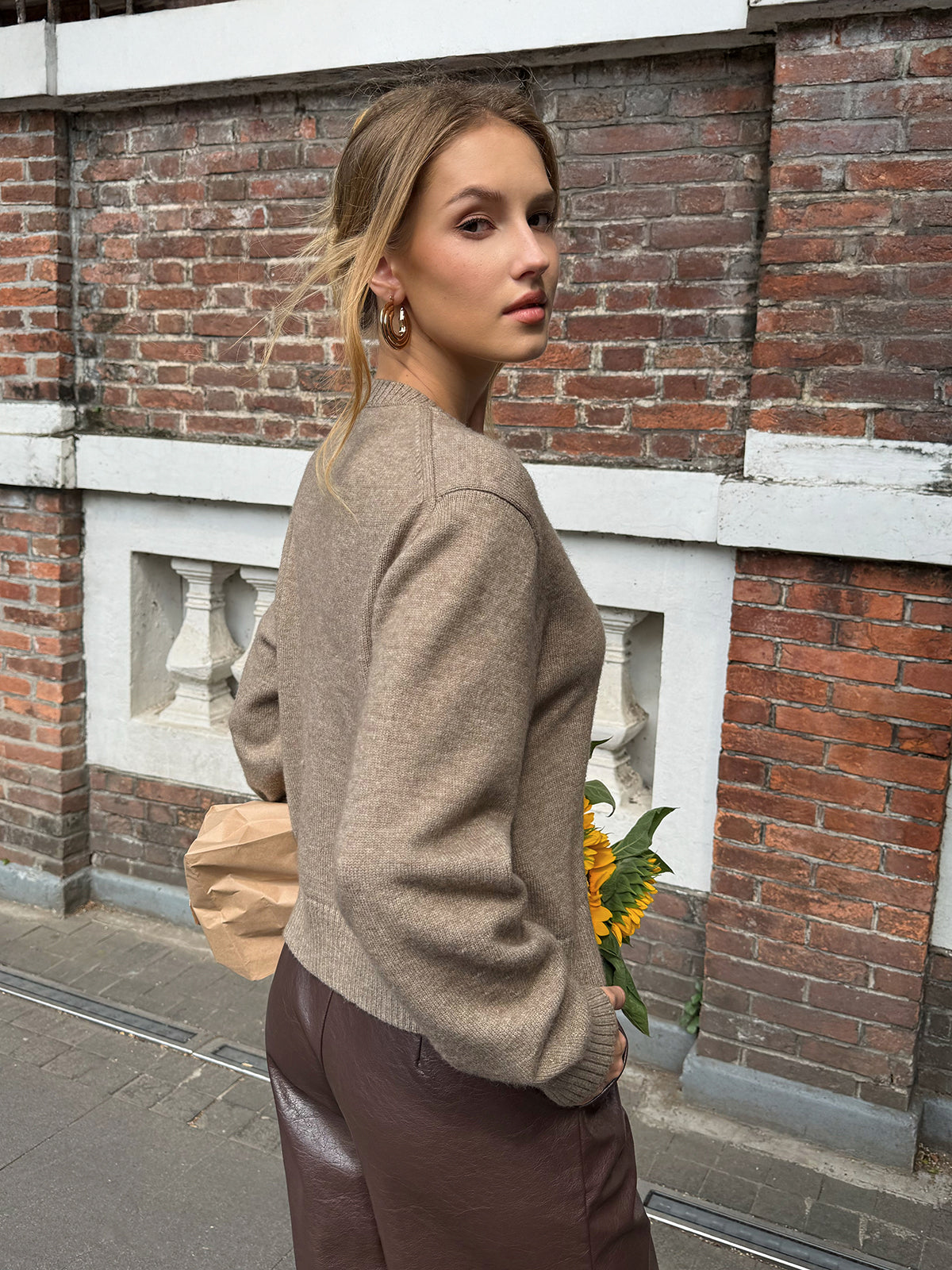Crew Neck Button-Front Knit Cardigan for Women with Pockets