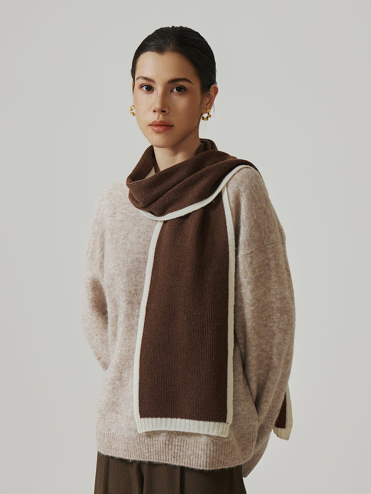 Contrast Trim Wool Knit Scarf - Cozy Winter Accessory for Men