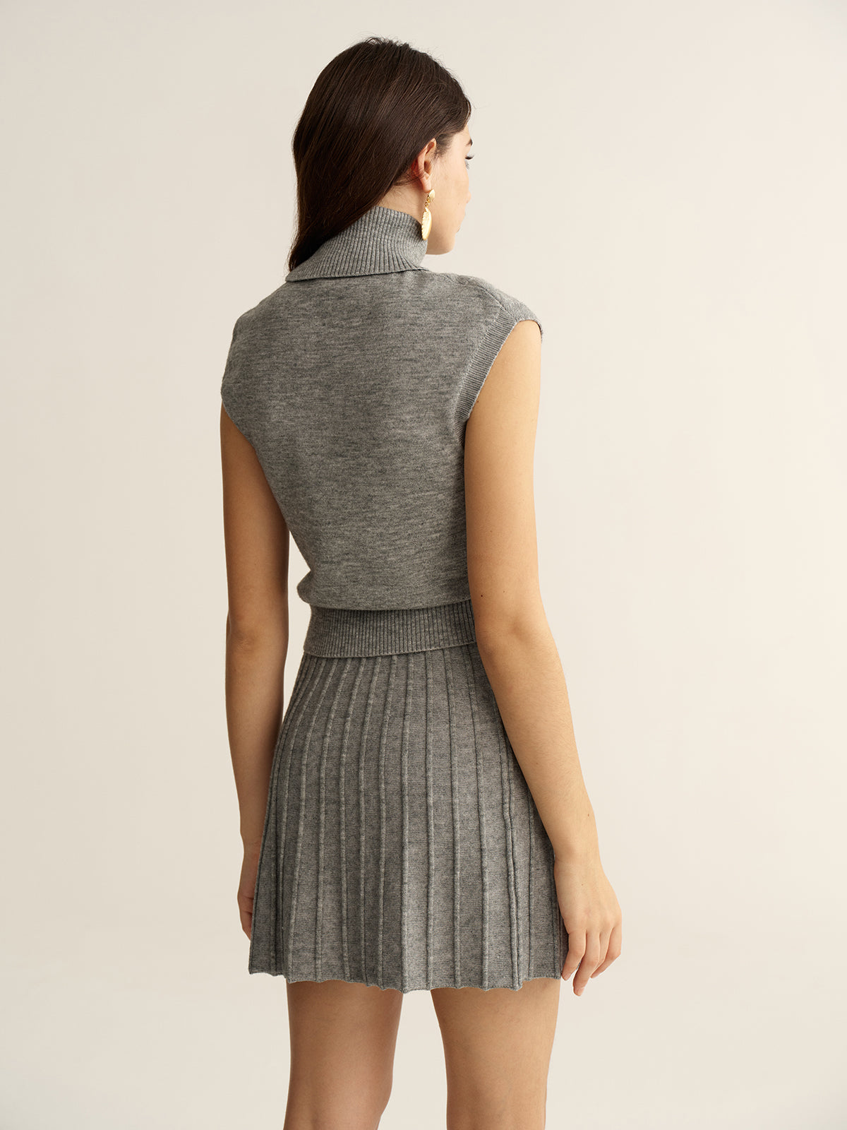 Trendy Turtleneck Sleeveless Top and Chic Mini Skirt Set for Women