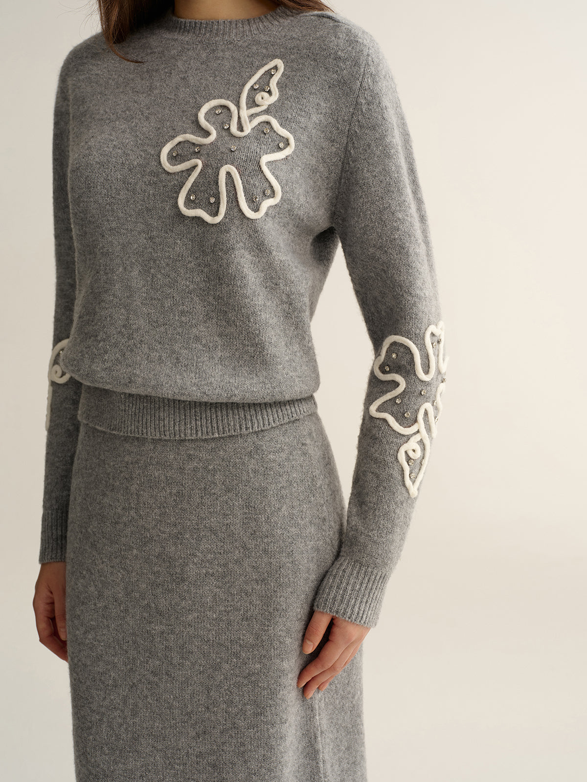 Floral Applique Sweater and Midi Skirt Set for Elegant Women's Fashion