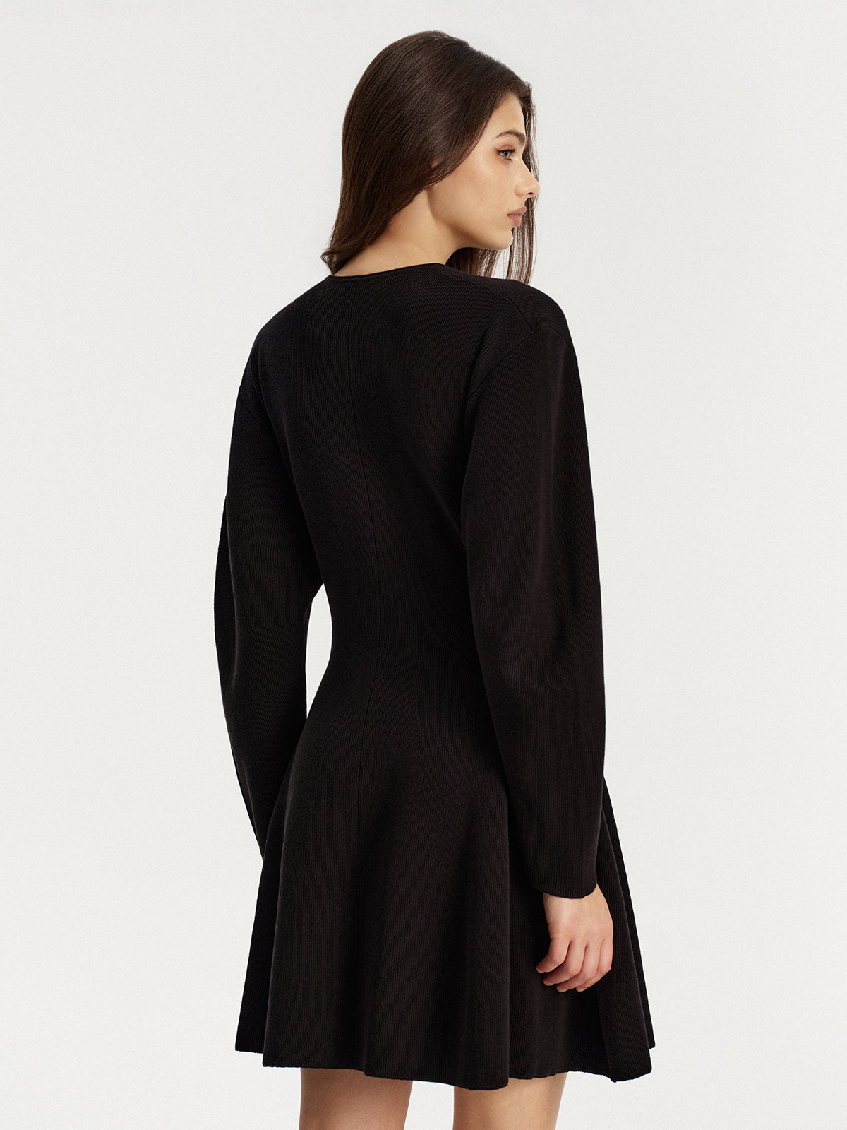 Horsebit Detail Knit Flared Dress with Elegant Long Sleeves
