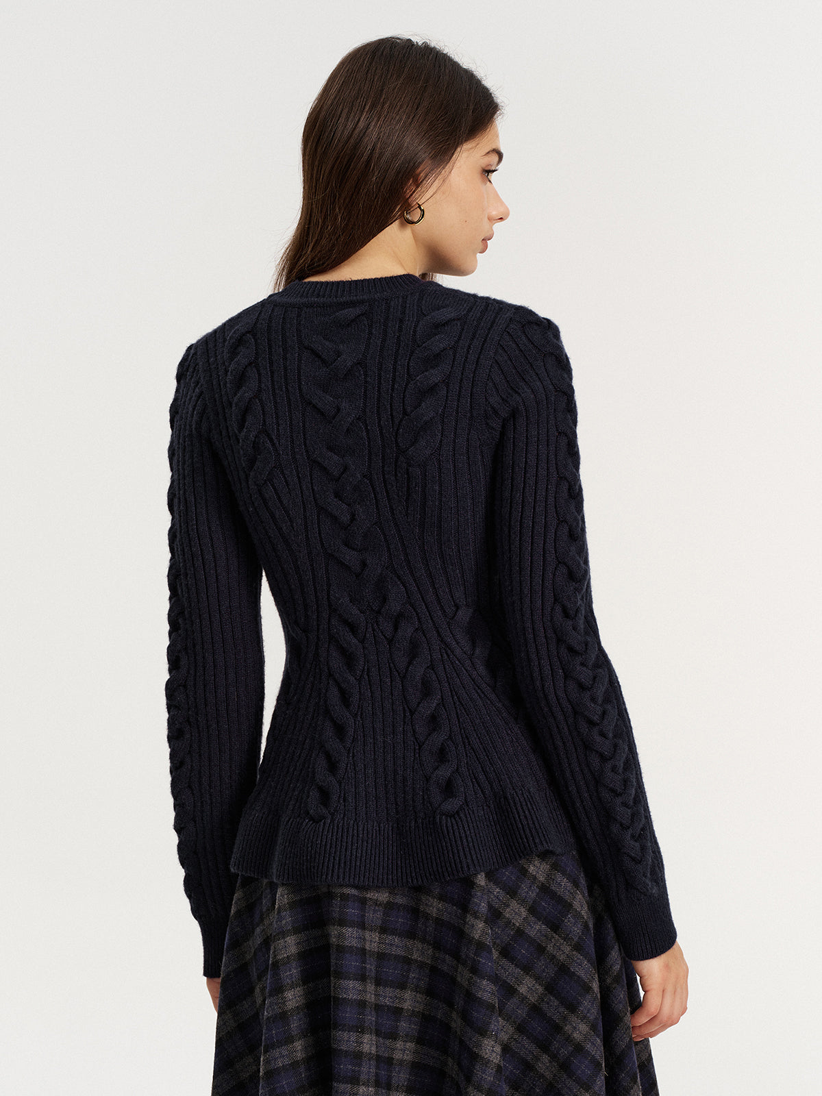 Cashmere-Blend Cable-Knit Sweater for Winter Warmth Without Belt
