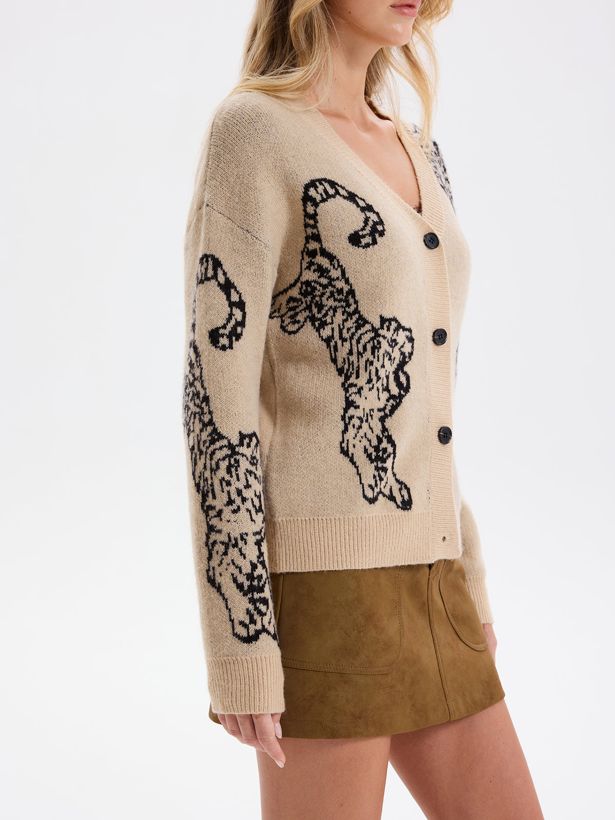 Tiger Jacquard V-Neck Knit Cardigan Stylish Comfortable Fall Winter Essentials