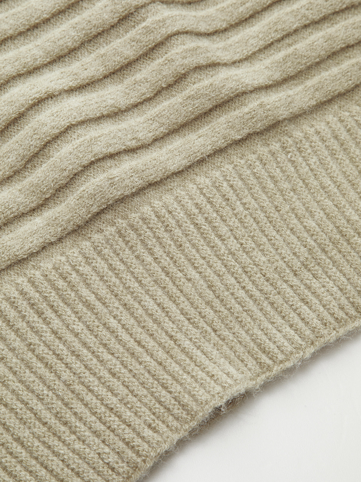 Off-Shoulder Cable-Knit Cropped Sweater for Women Comfort Fit