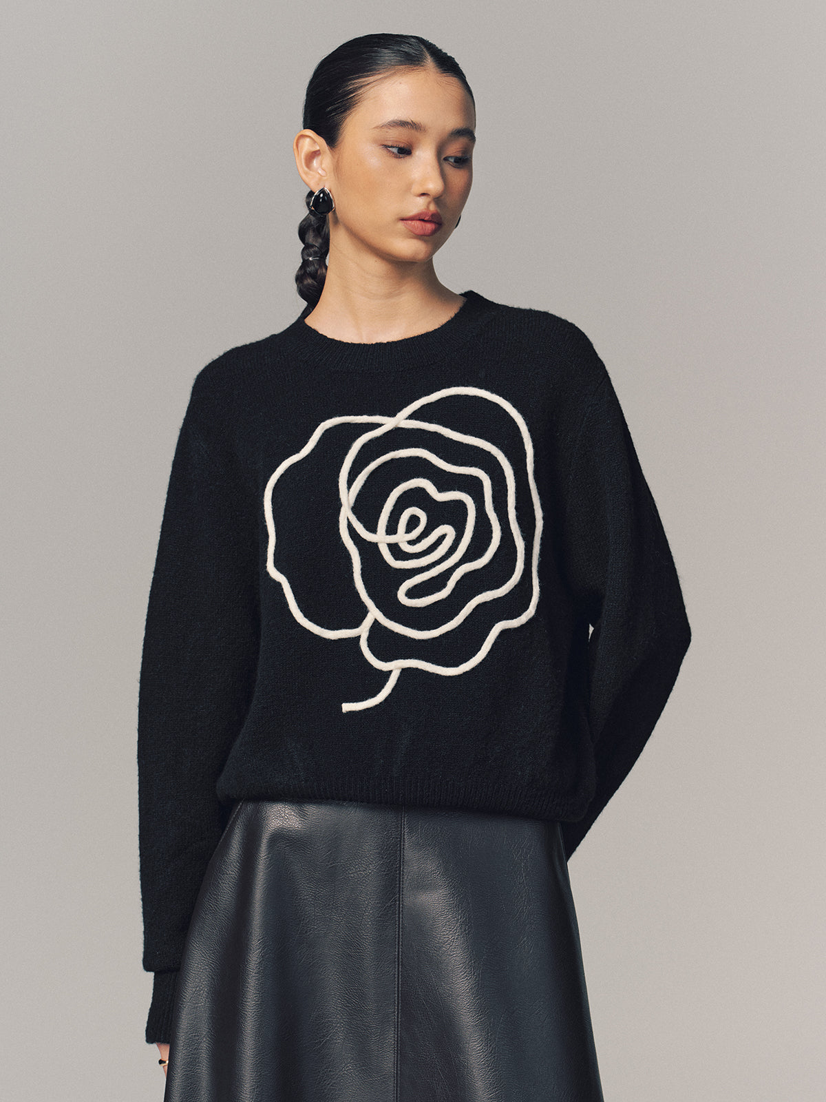 Floral Applique Crew Neck Sweater for Women Casual Wear