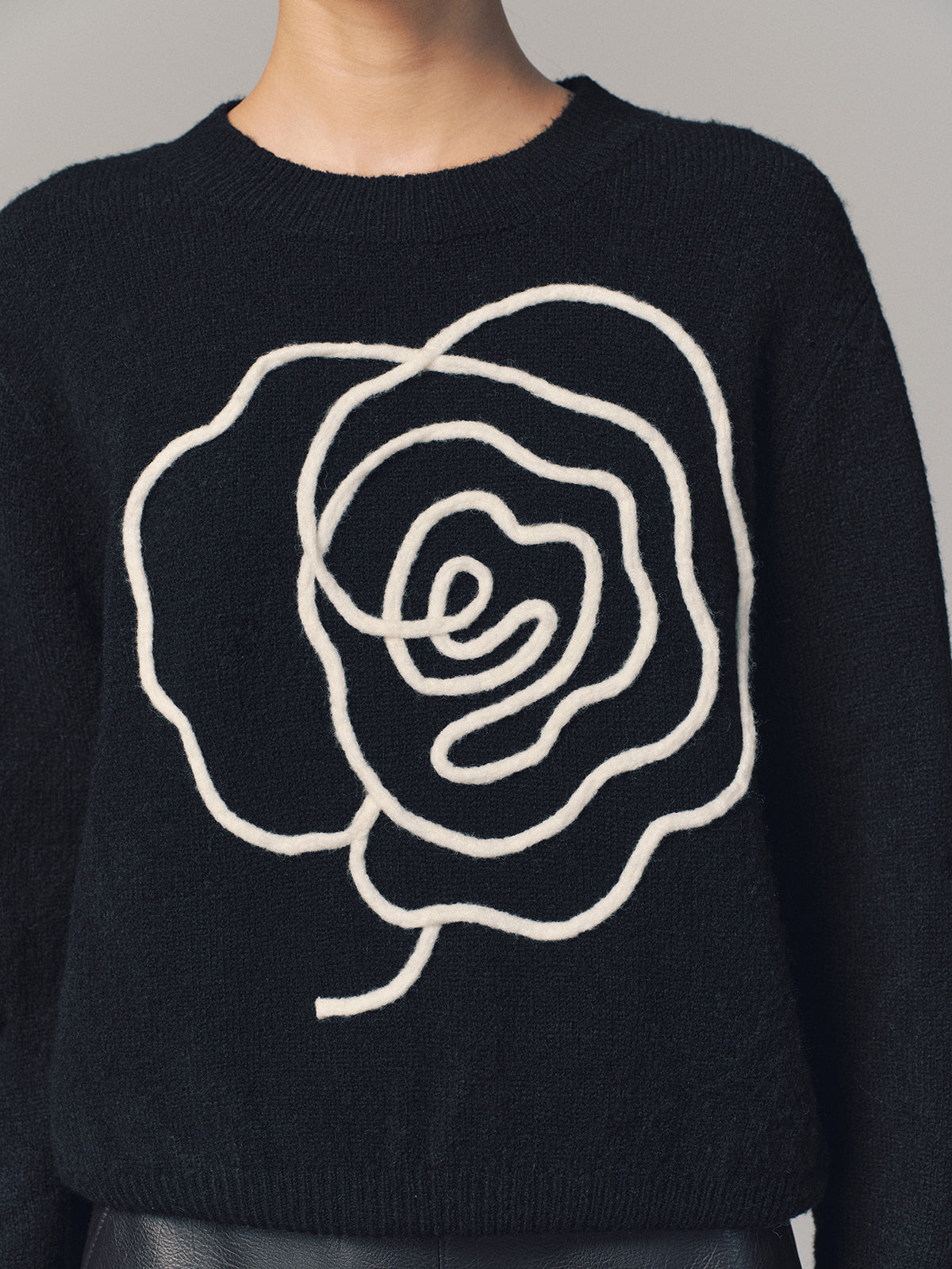Floral Applique Crew Neck Sweater for Women Casual Wear