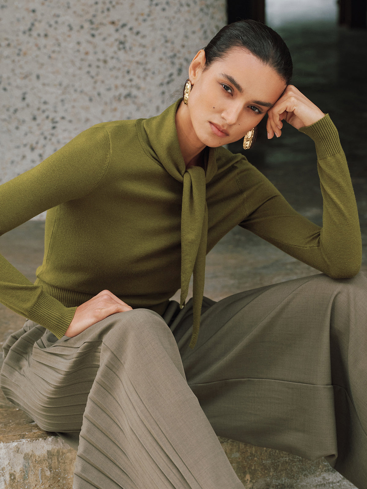 Wool-Blend Tie-Neck Fitted Knit Top for Women Comfortable Winter Essential