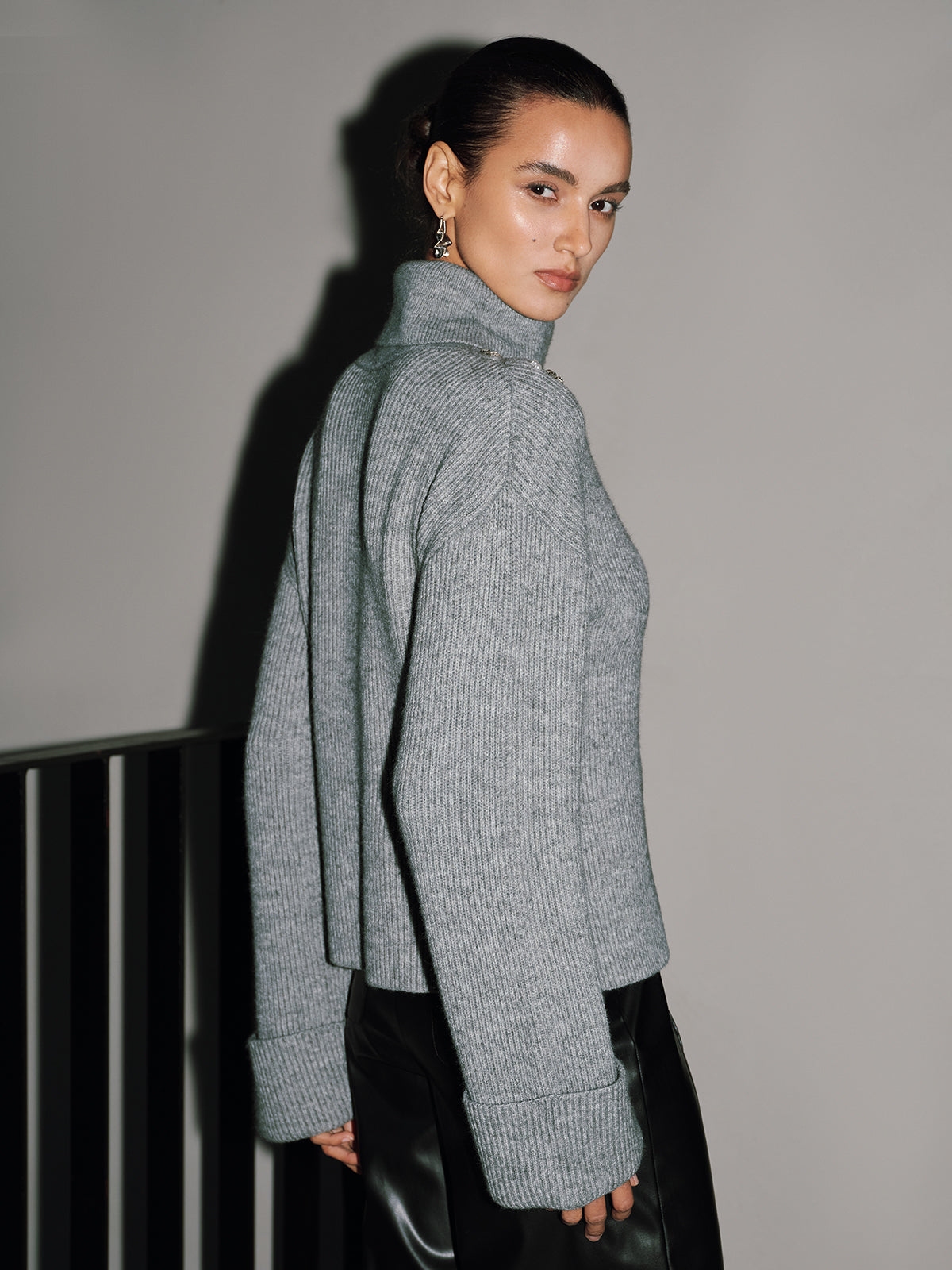 Crystal-Embellished Cut-Out Turtleneck Sweater for Elegant Evenings