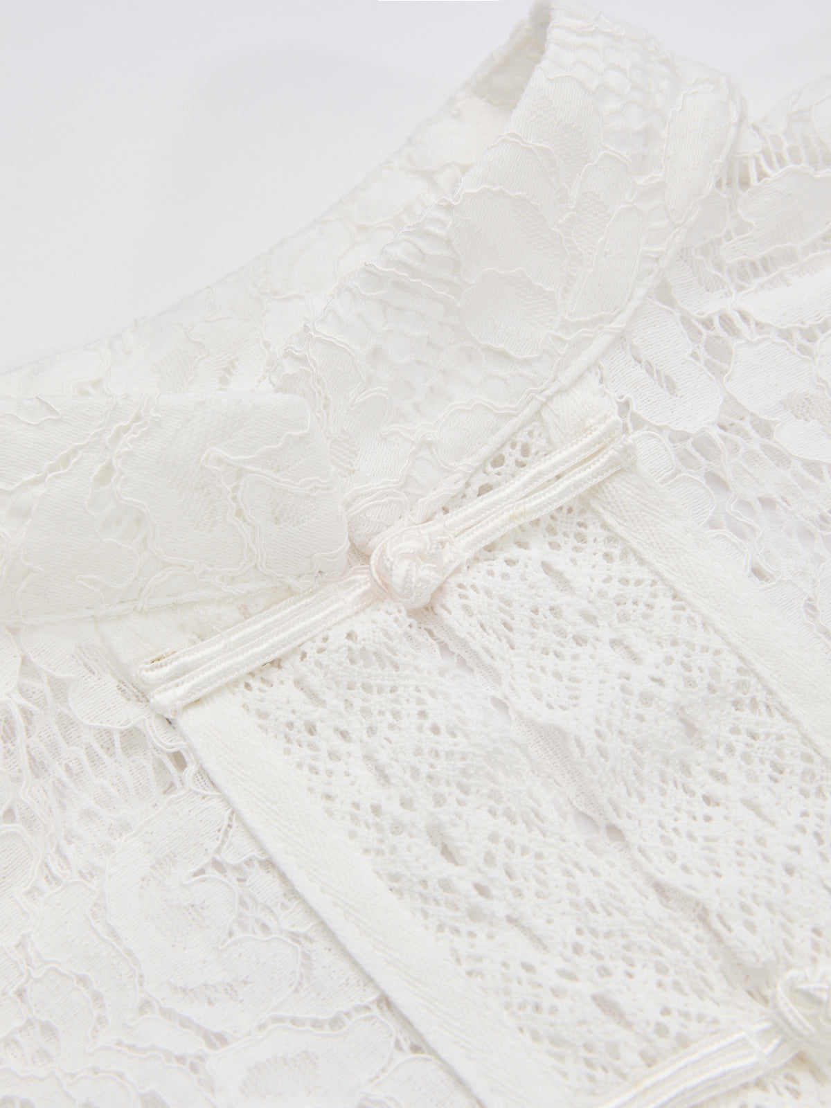 Frog Closure Lace Mandarin Collar Blouse Elegant Women's Traditional Top