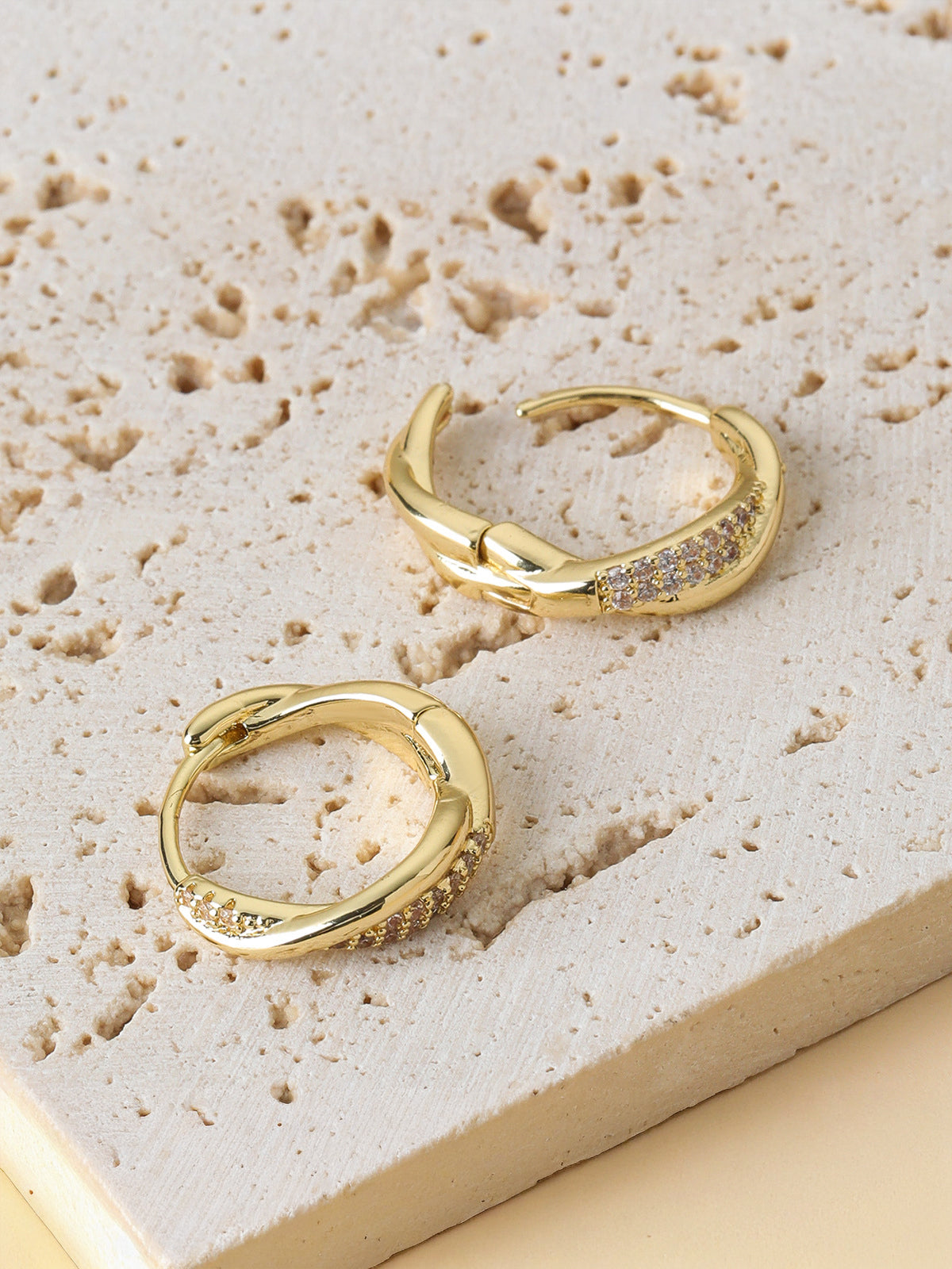 Zircon Accent Twisted Hoop Earrings, Elegant Sterling Silver Design
