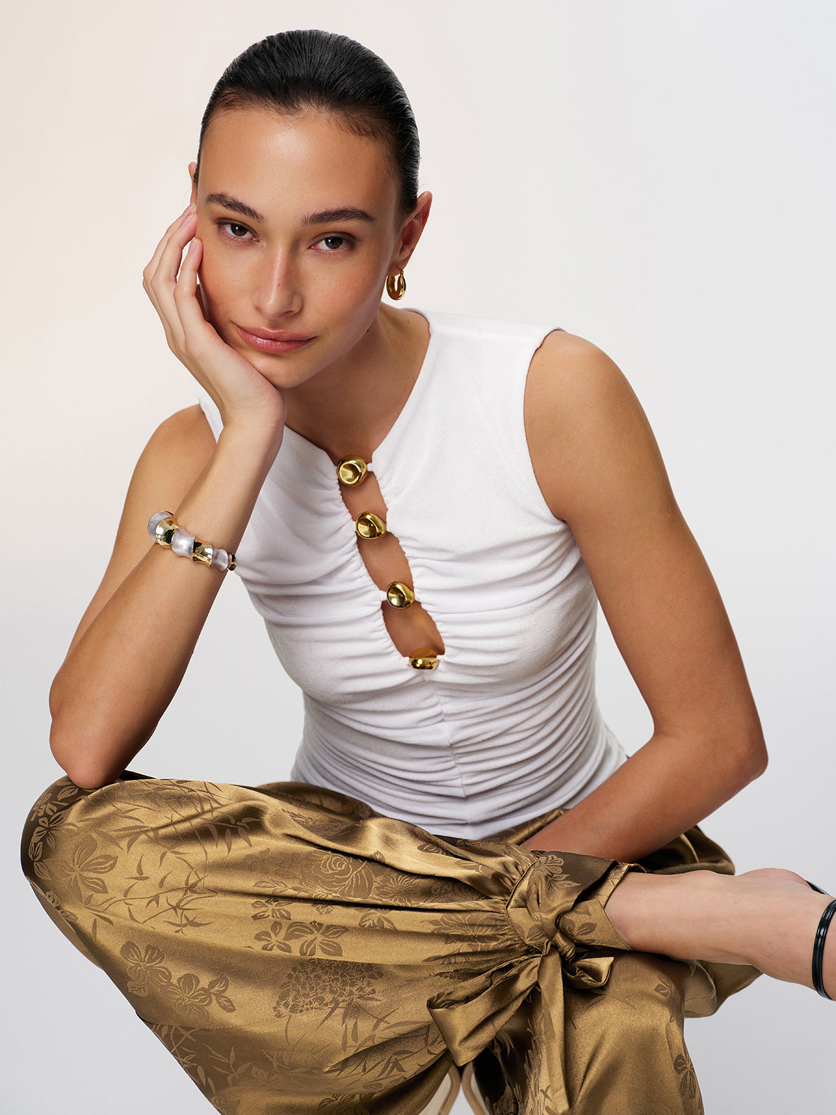 Metal Detail Cut-Out Sleeveless Ruched Top Trendy Women's Summer Fashion Blouse