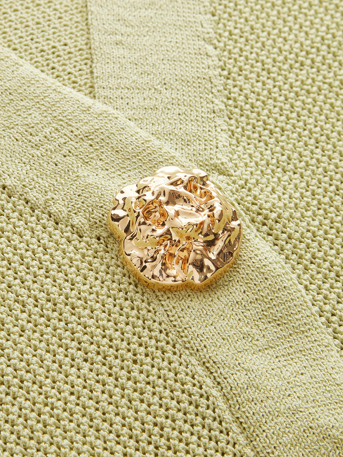 Embossed Button Sleeveless Knit Vest Comfortable Casual Wear