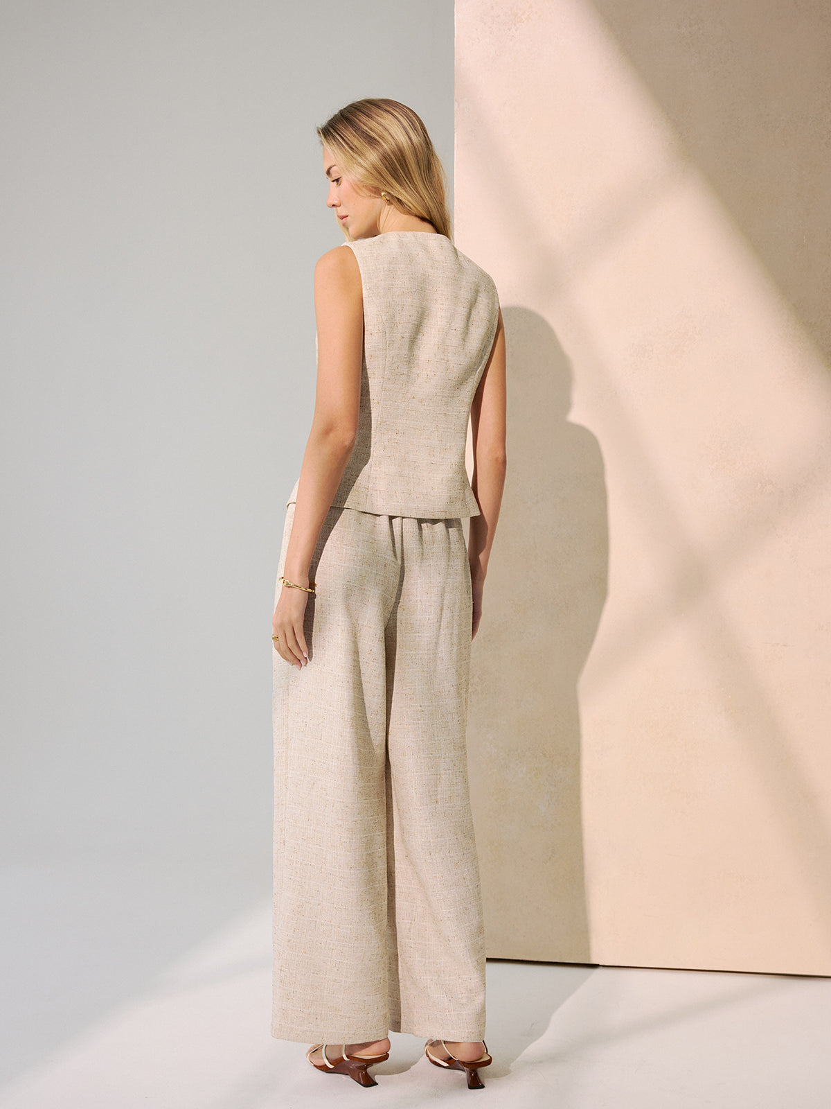 Metal Button Vest & Wide-Leg Pants Set with Tailored Fit, Fashionable Office Wear Ensemble