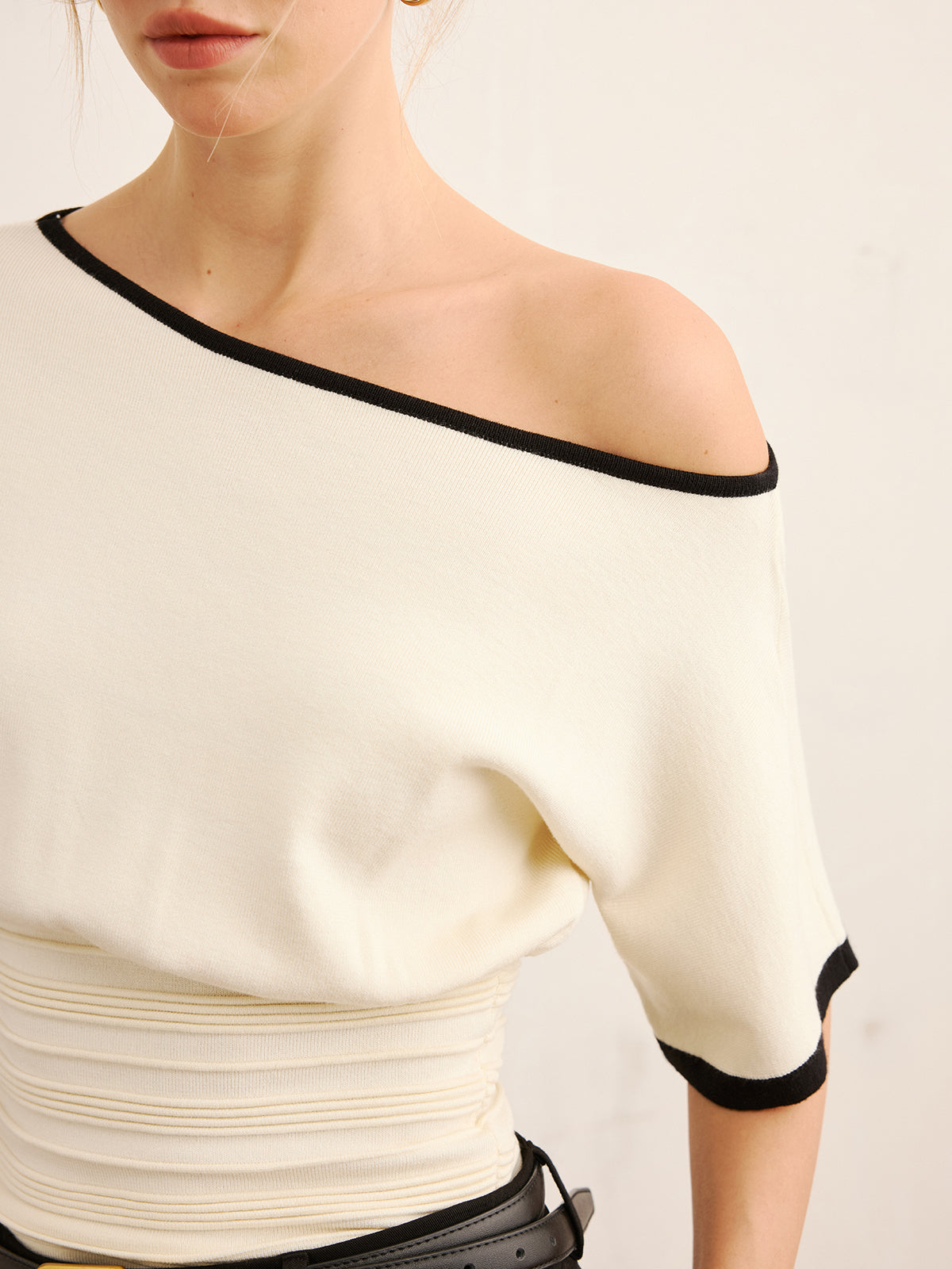 Contrast Trim Cinched Waist Knit Top for Casual Wear