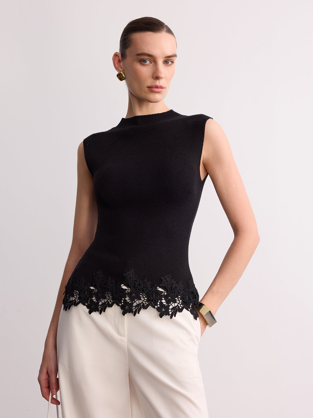 Sleeveless Lace Hem Knit Vest for Women Casual Summer Layer