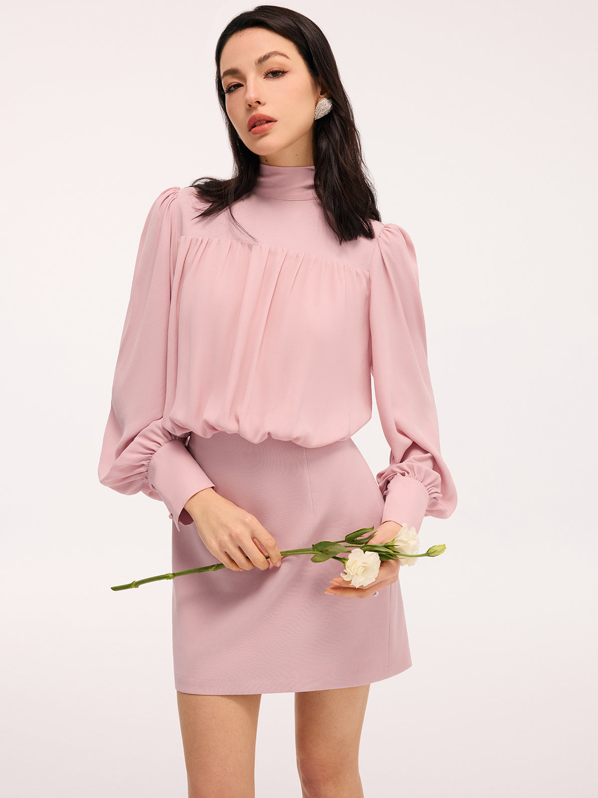 Back Bow Detail Puff-Sleeve Blouson Dress for Elegant Evening Events