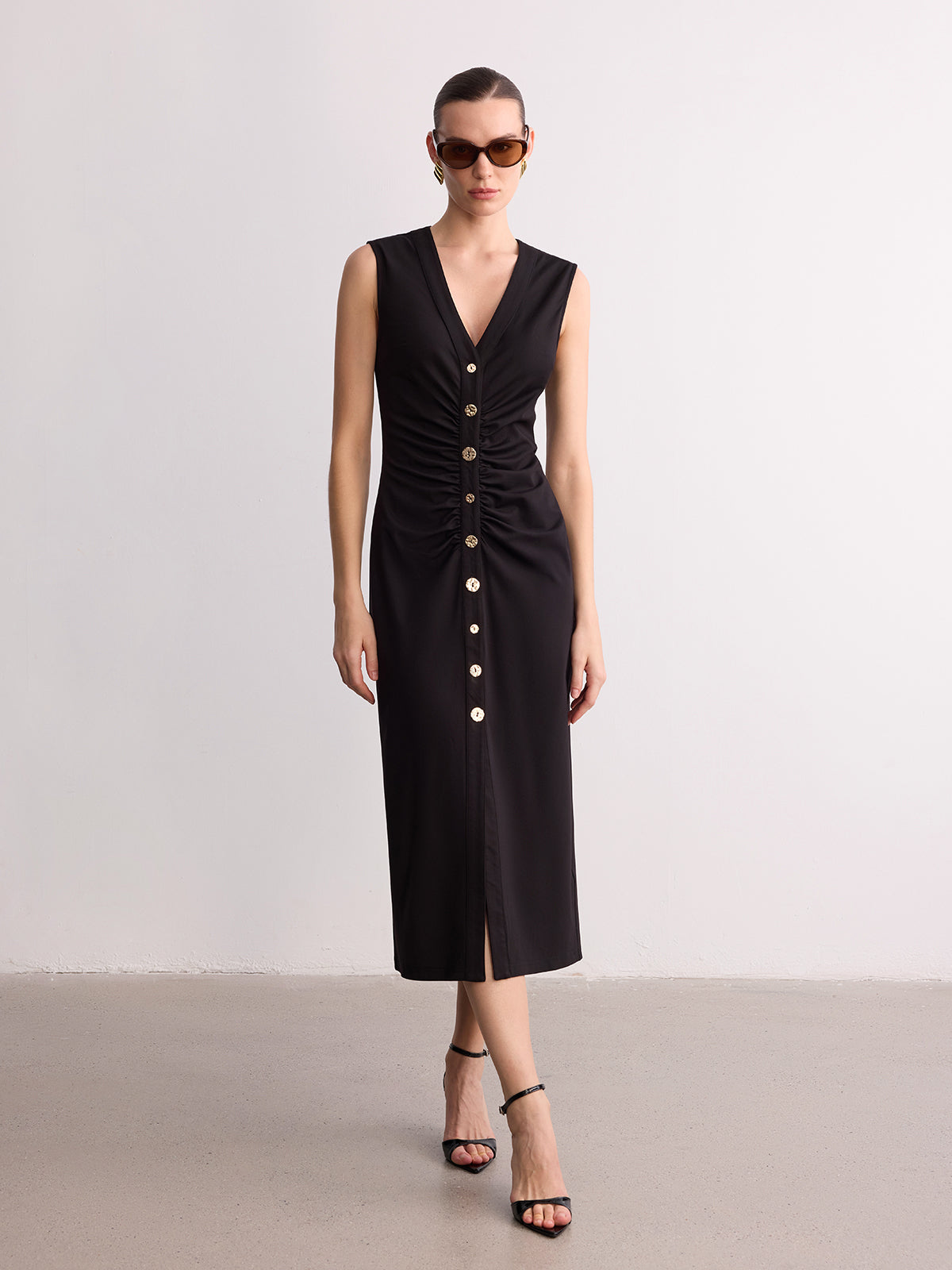 Sleeveless V-Neck Ruched Button-Front Midi Dress for Women Casual Summer Style