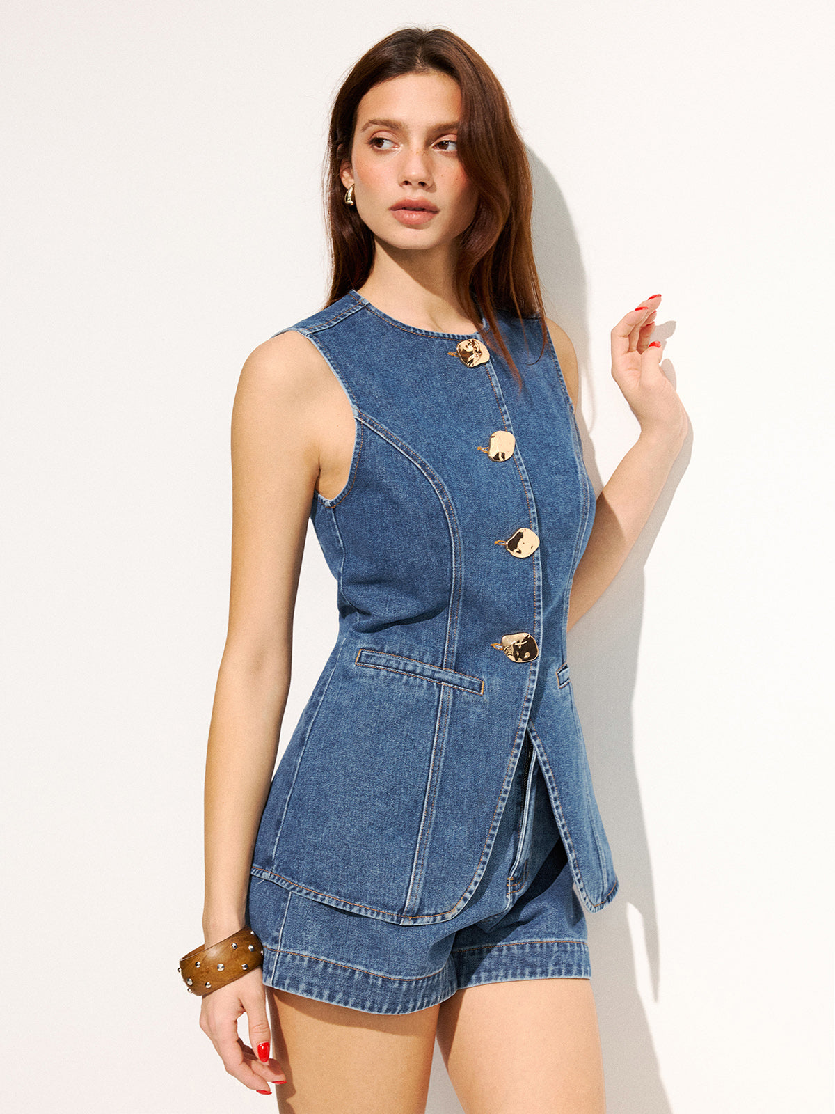 Large Button Sleeveless Denim Top & Shorts Set for Casual Summer Wear