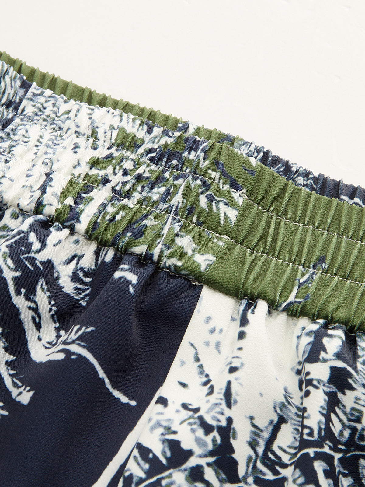 Leaf Print Strapless Top & Pants Set with Elastic Waistband