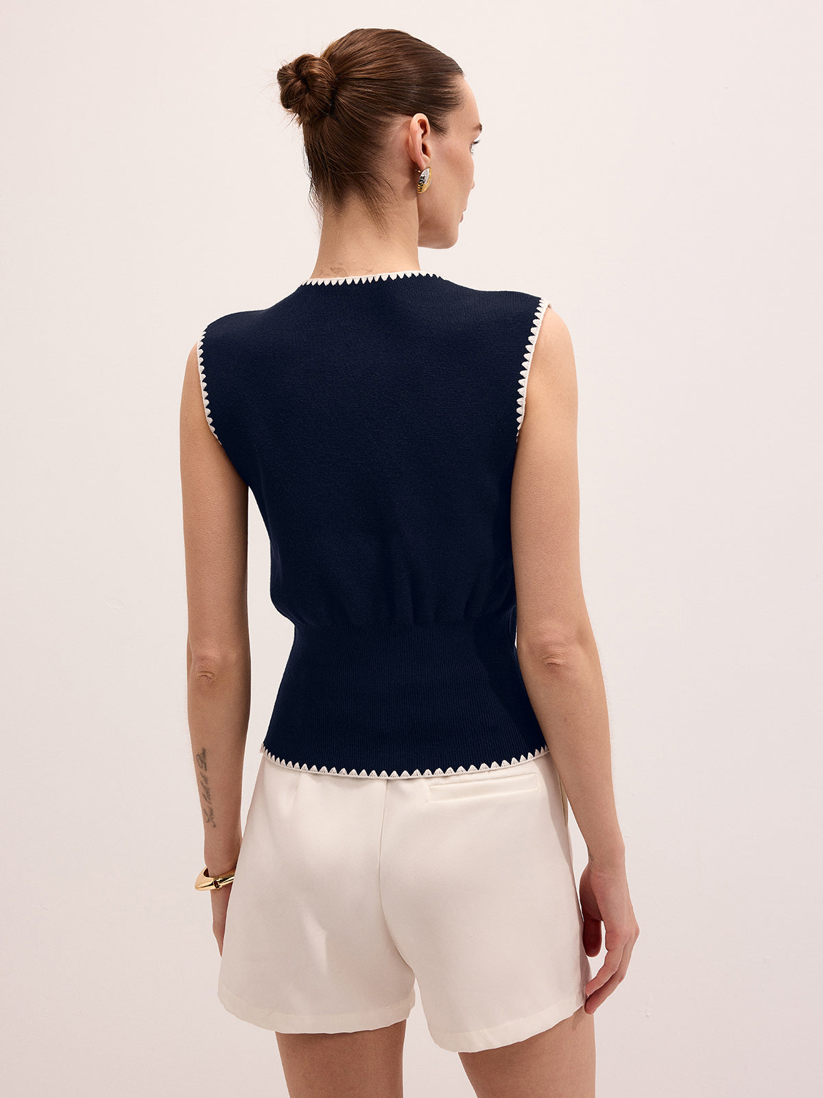 Contrast Trim Metal Closure Stylish Women's Knitted Vest