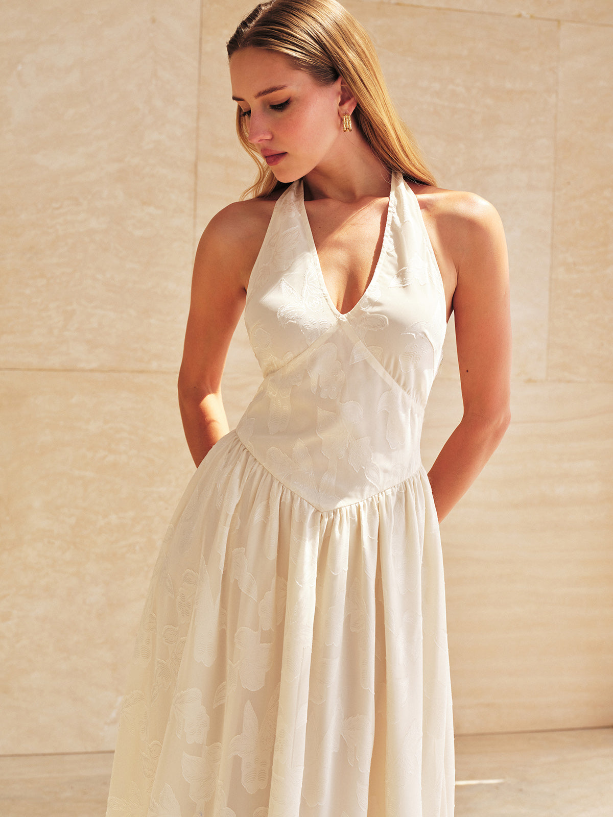 Halter V Neck Jacquard Maxi Dress for Elegant Evening Wear