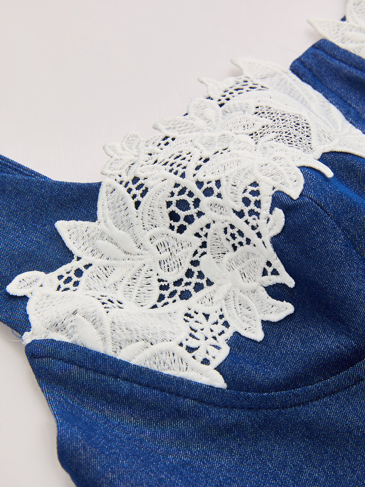 Lace Trim Cami Crop Top & Shorts Set for Women Summer Casual