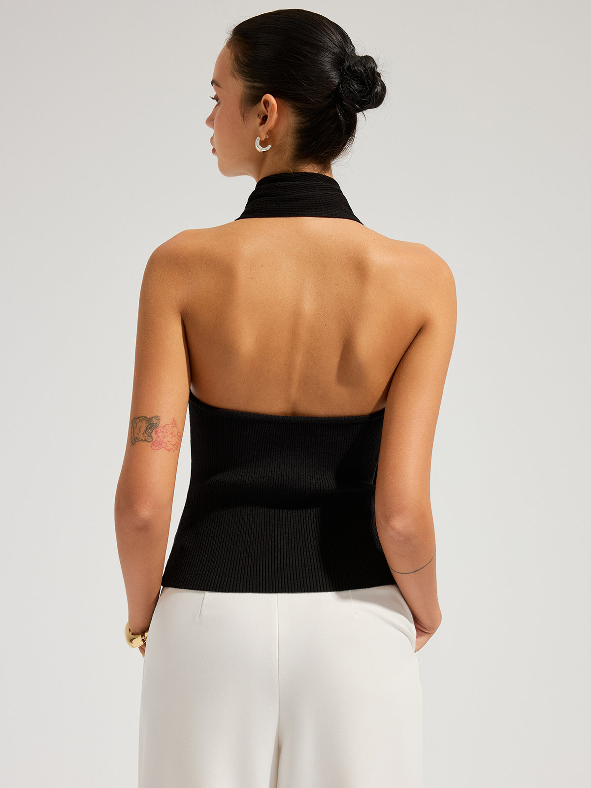 Halter Neck Metal Buckle Knit Top - Trendy Women's Casual Wear