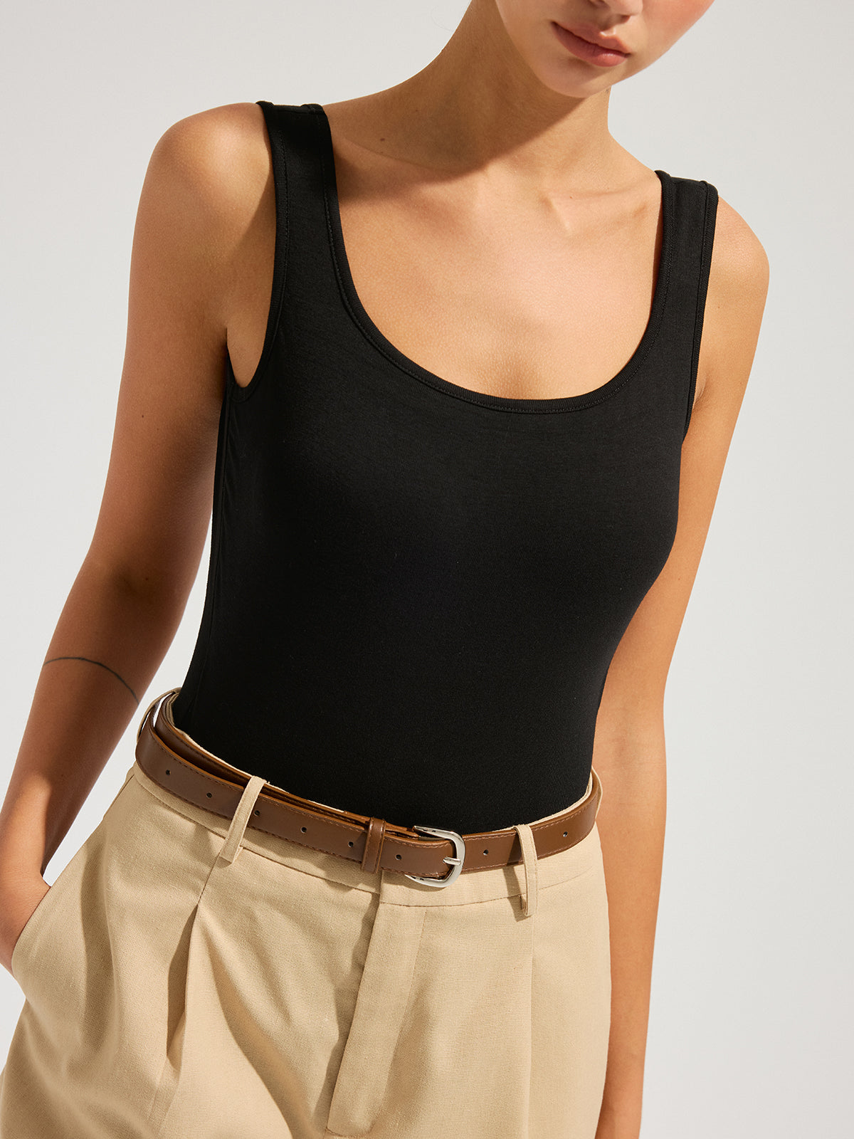Bra-Free Backless Square Neck Bodysuit with Seamless Design for Women