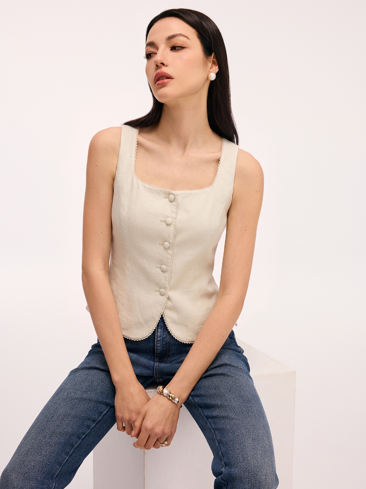 Linen Blend Square Neck Scallop Trim Vest with Adjustable Straps