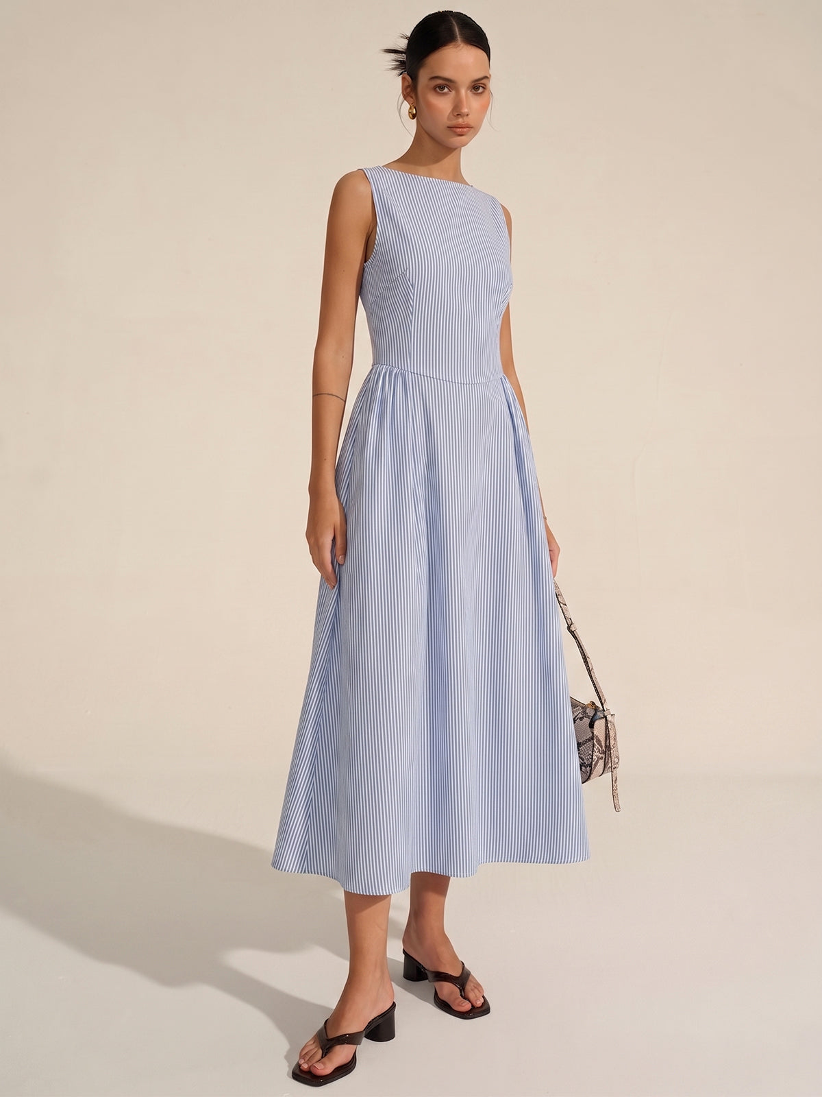 Sleeveless Striped Maxi Dress for Summer Beachwear