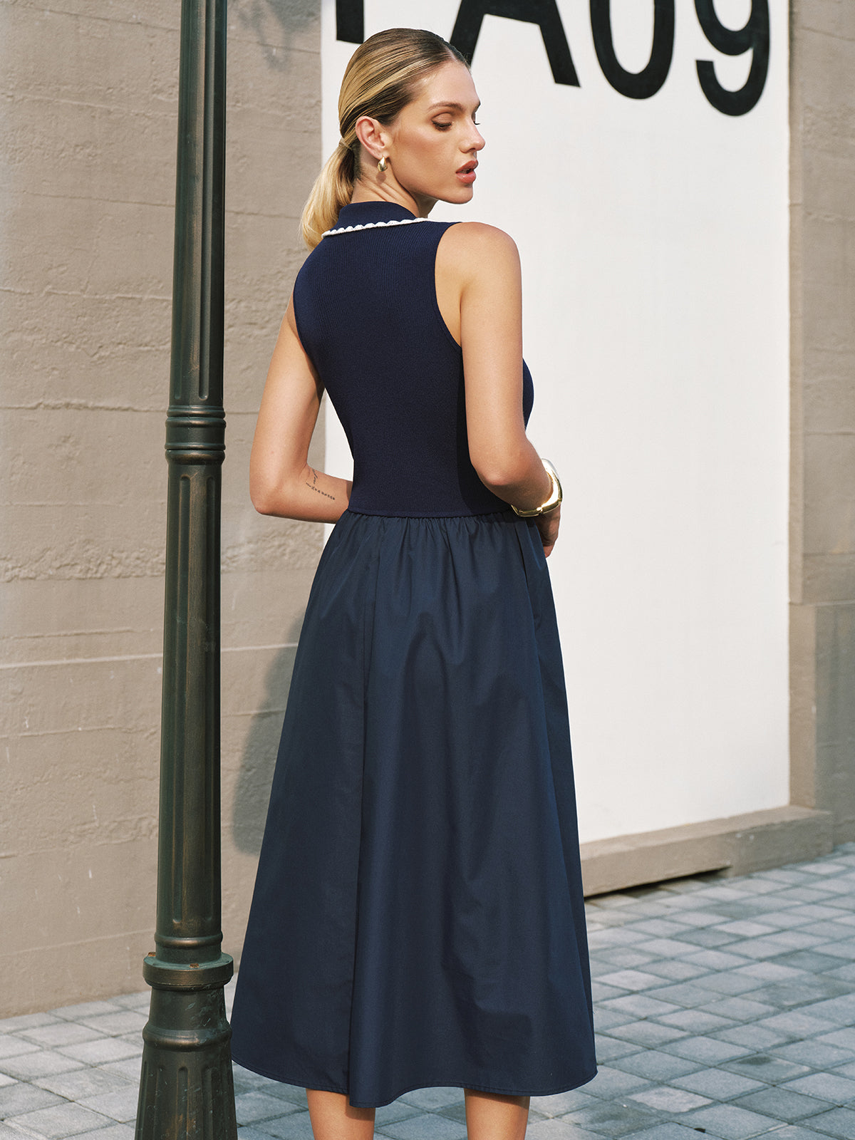 Sleeveless Collared Pocketed Maxi Dress for Women with Button Front