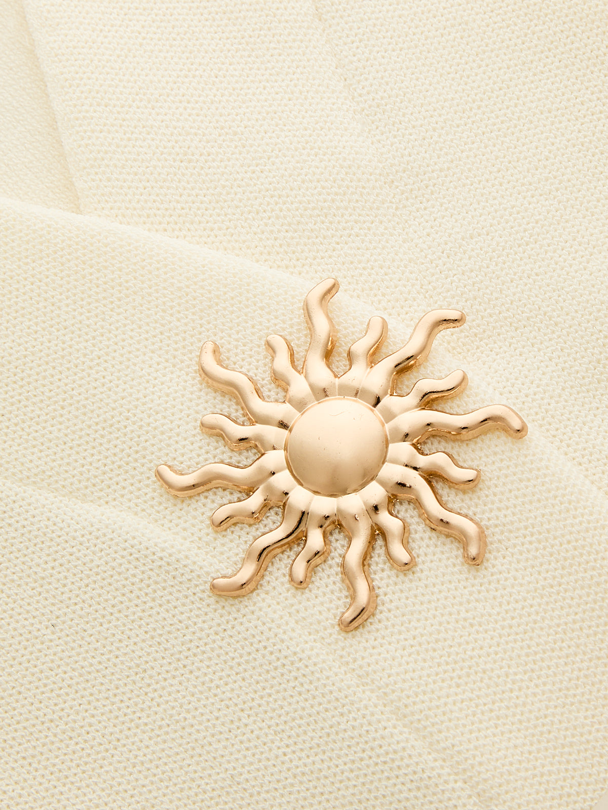 Decorative Sun Button Short Sleeve Knit Cardigan with Ribbed Trim Detail
