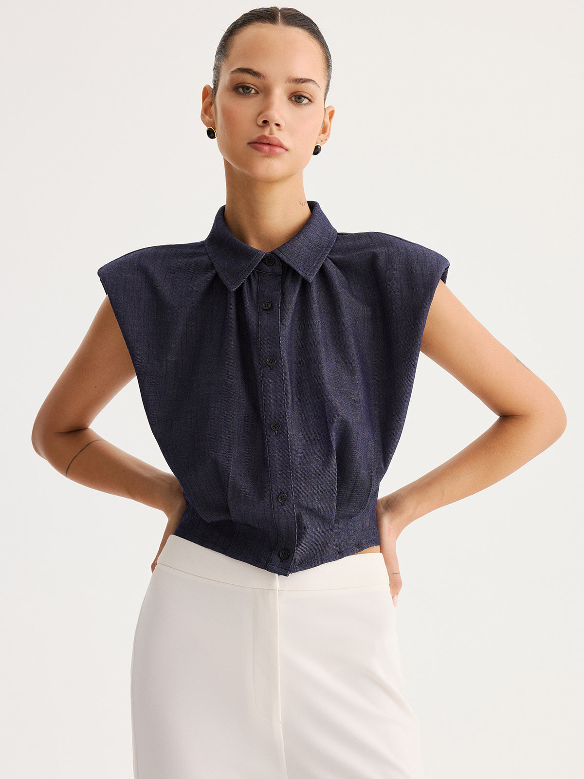 Sleeveless Button Down Collared Shirt for Casual Summer Wear