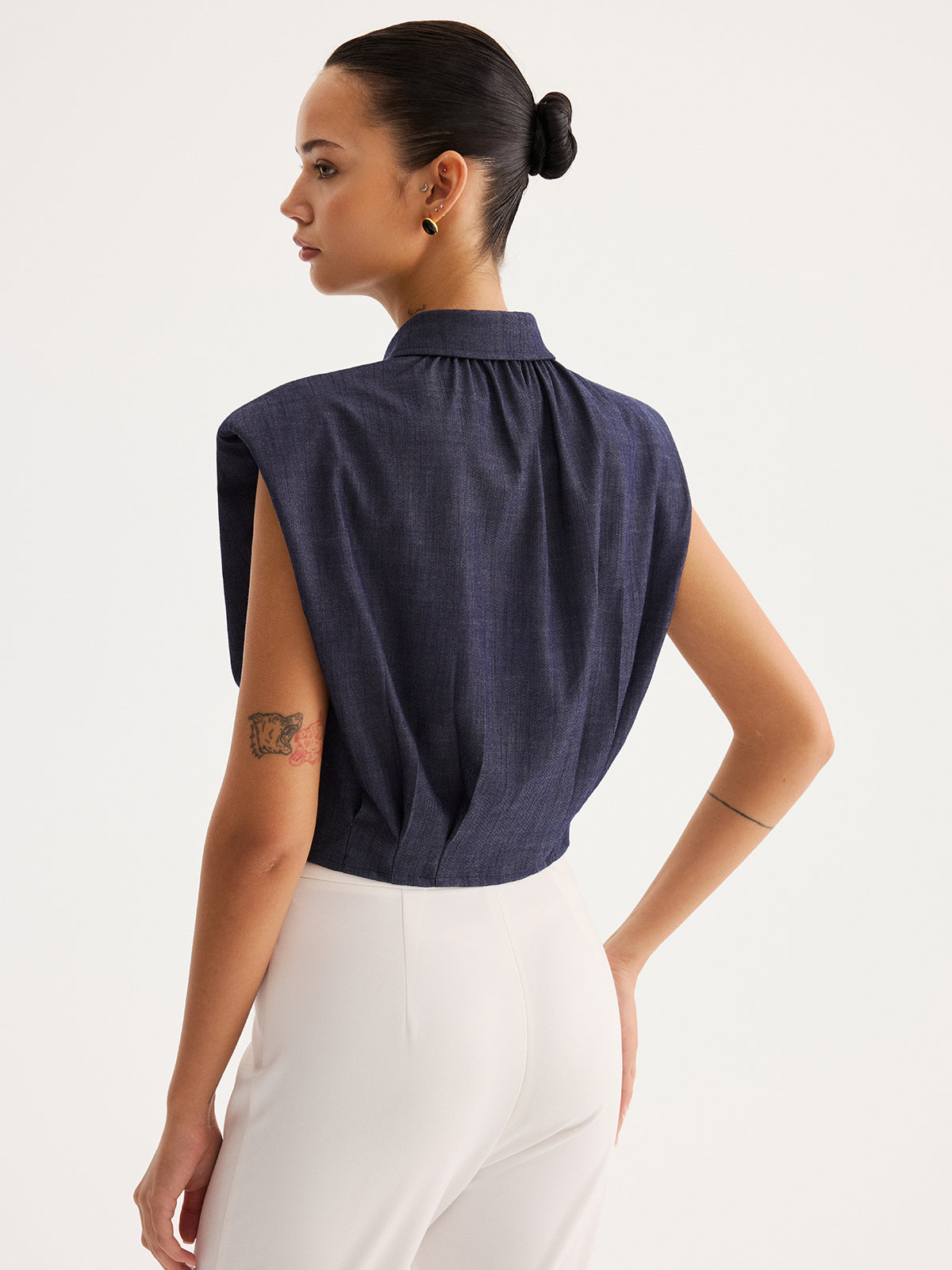 Sleeveless Button Down Collared Shirt for Casual Summer Wear